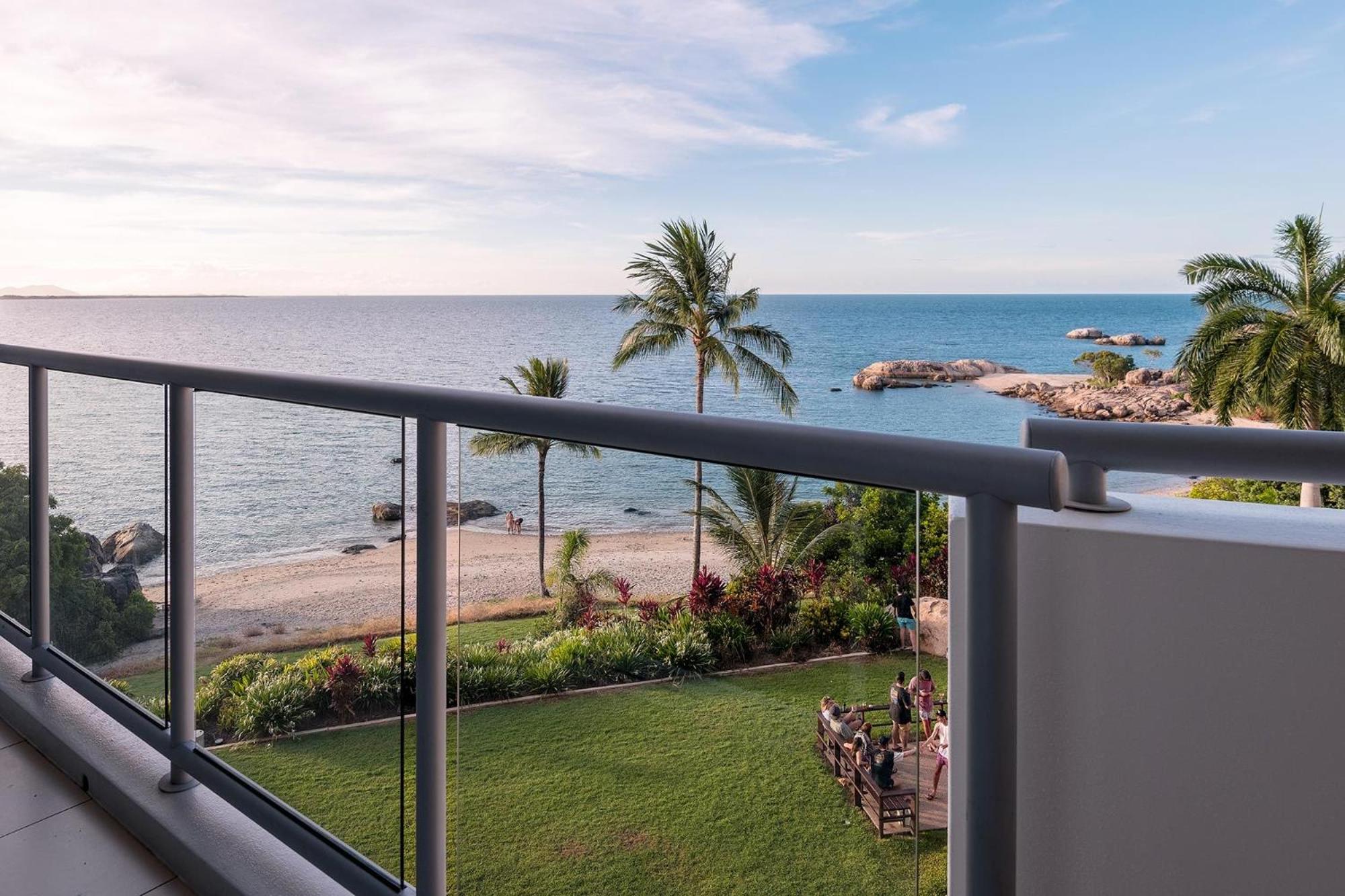 Two-Bedroom Apartment - Oceanfront  photo 2