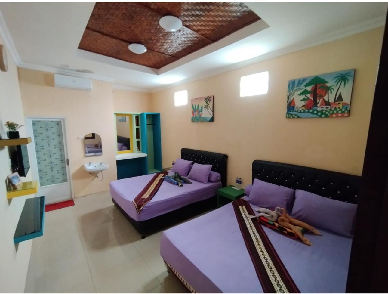 Family Room photo 1