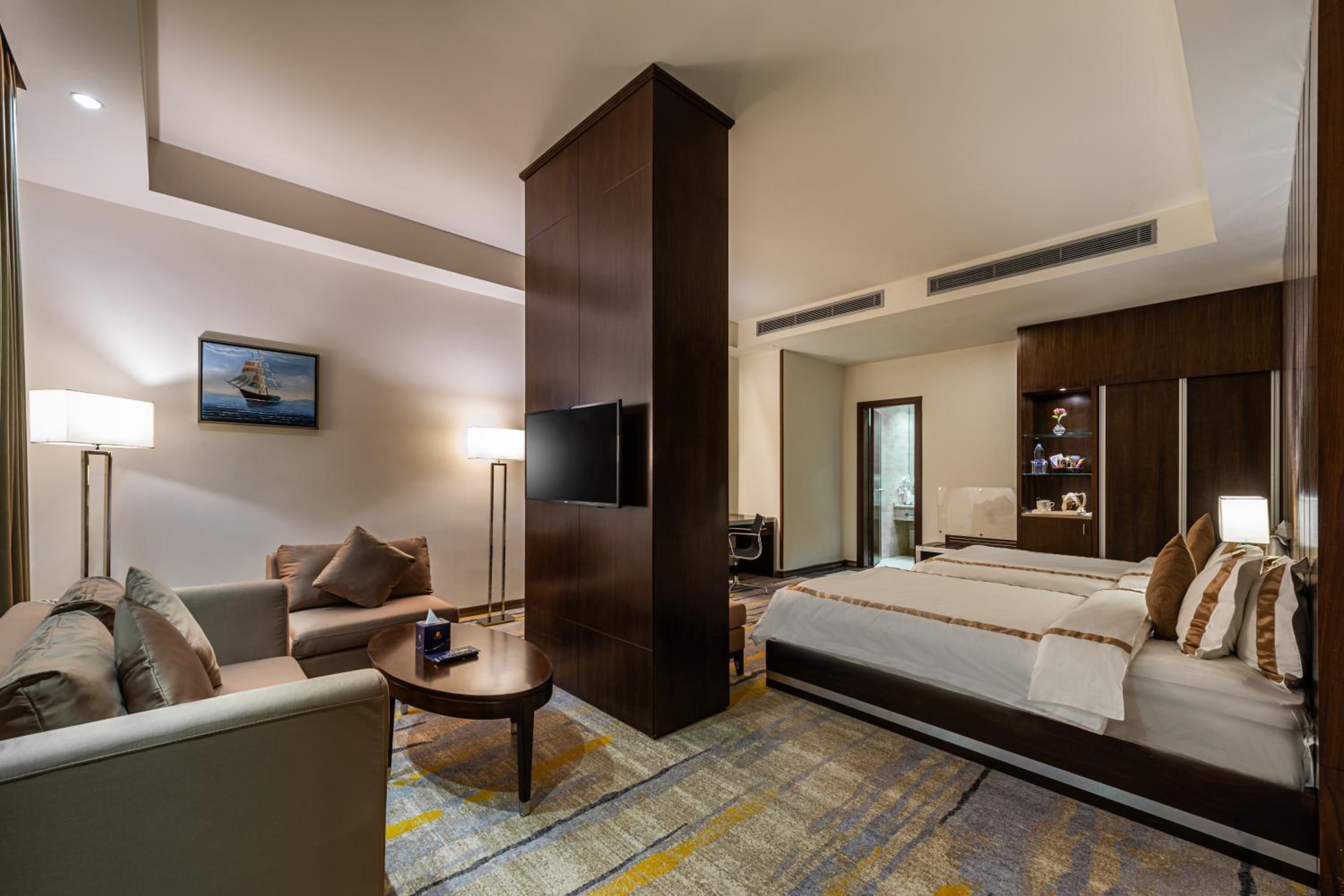 Deluxe Double or Twin Room photo 1