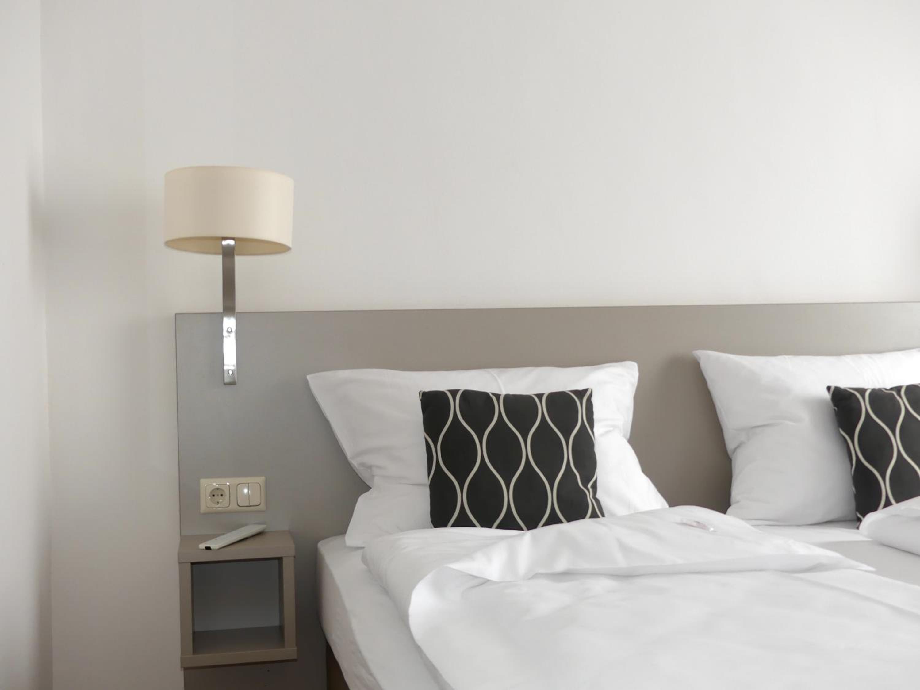Economy Double Room - Photo 6