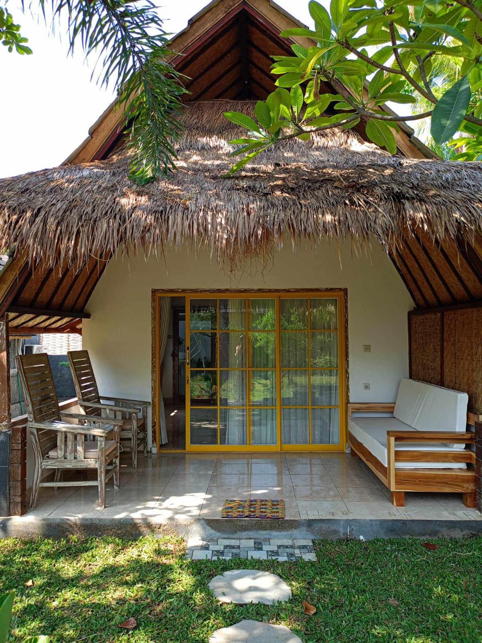 Bungalow with Garden View - Photo 46