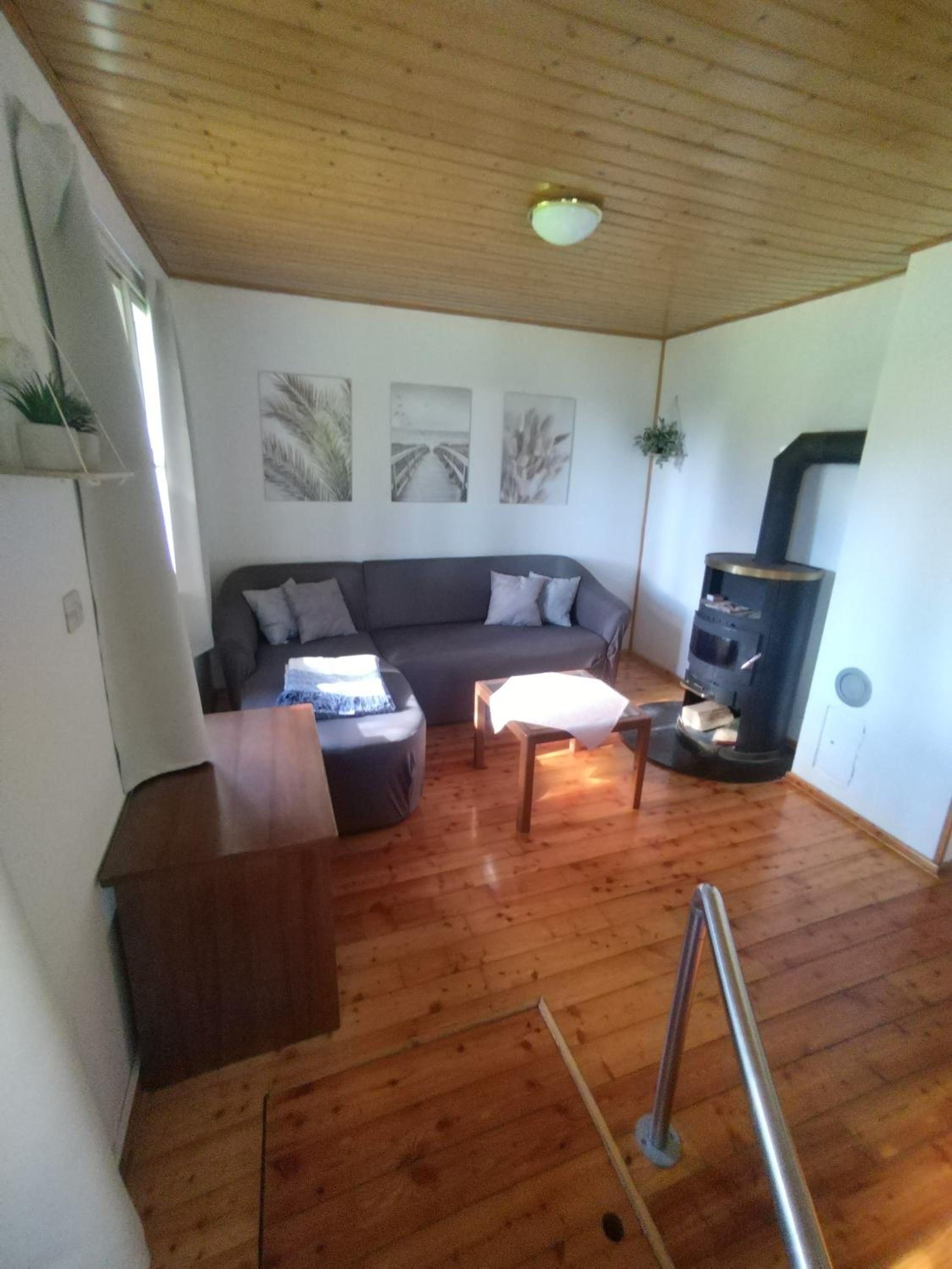 One-Bedroom House photo 1