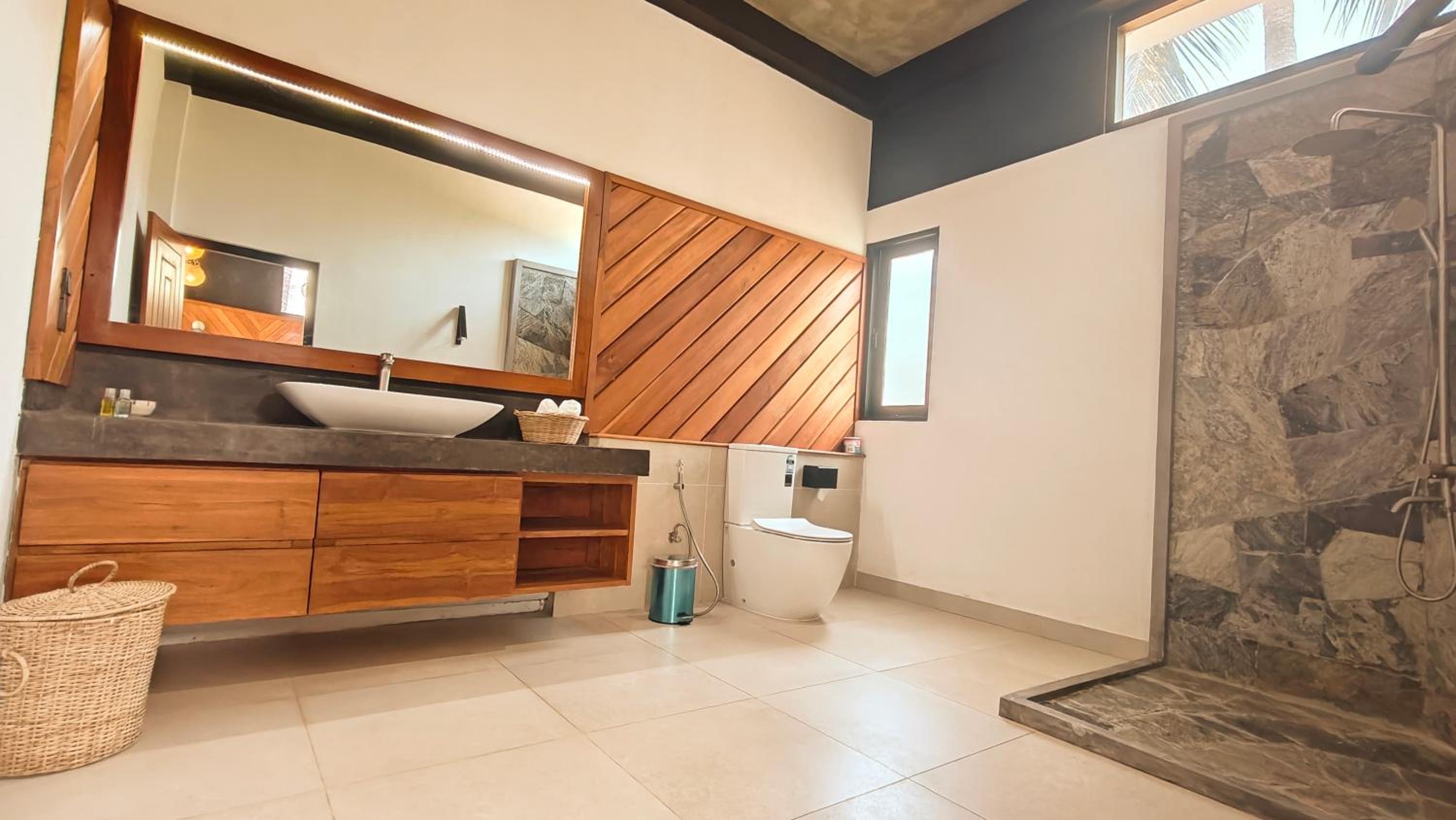 King Room with Pool View - Photo 3