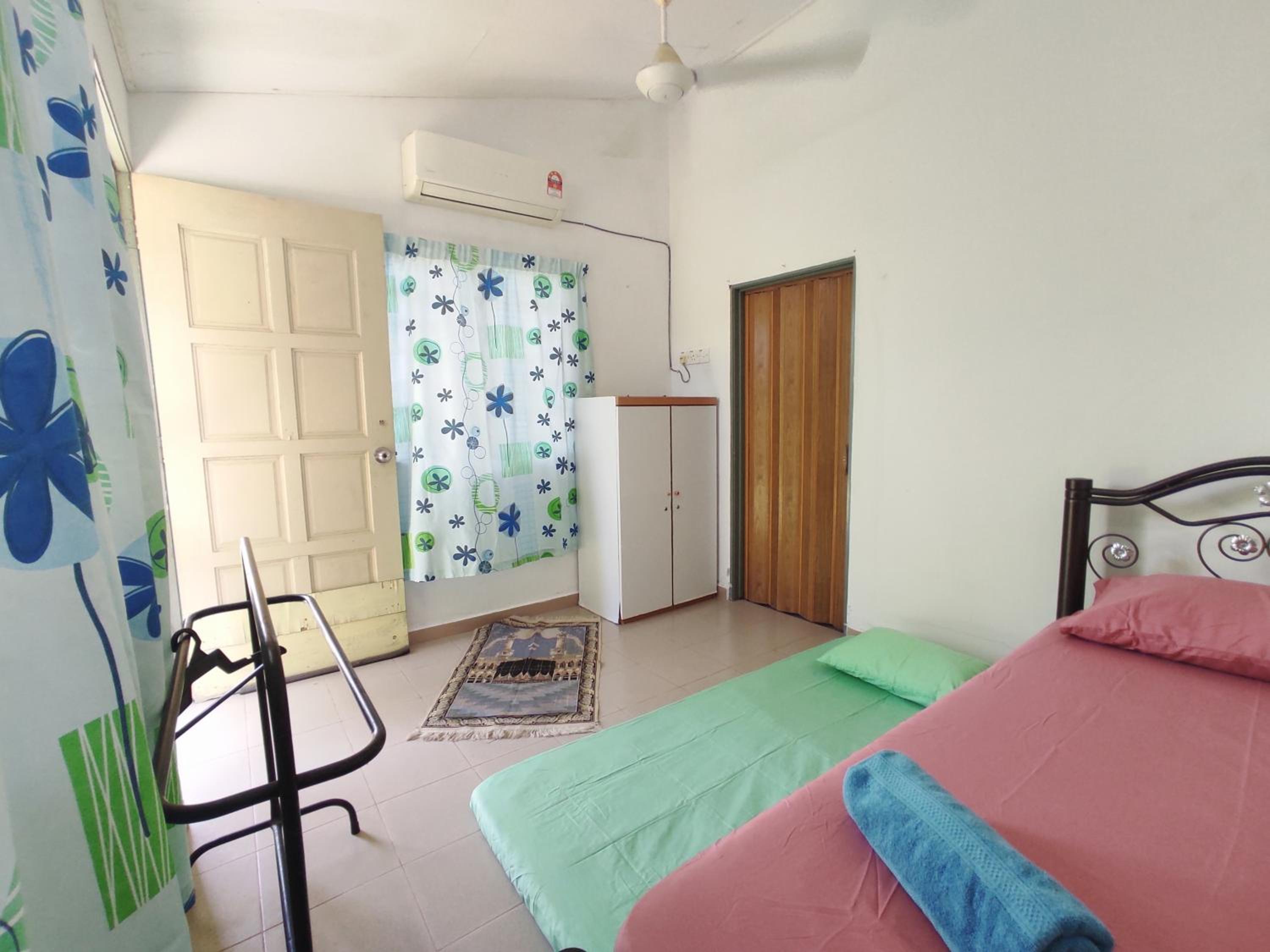 One-Bedroom House photo 1