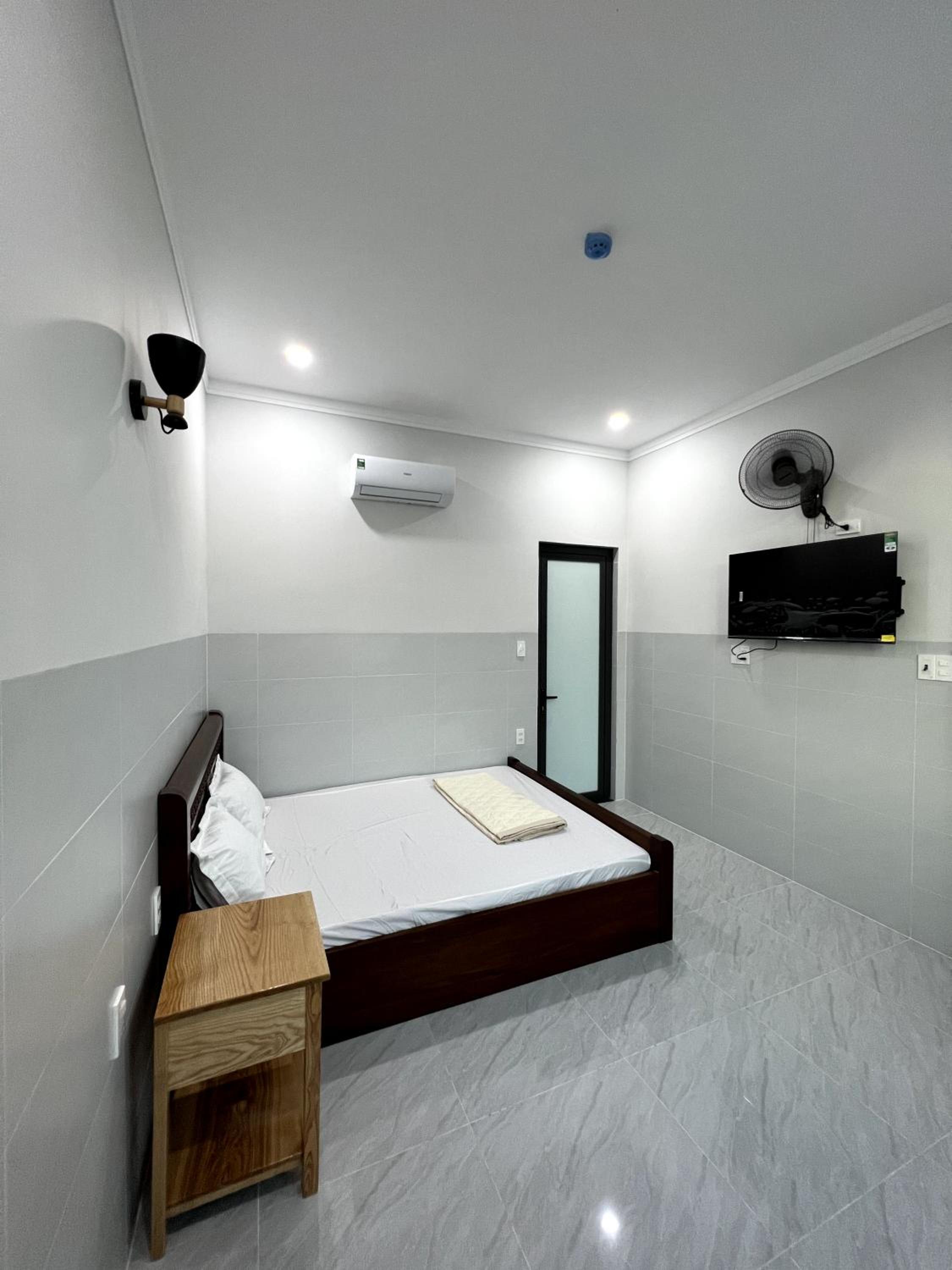 Double Room With Private Bathroom photo 2