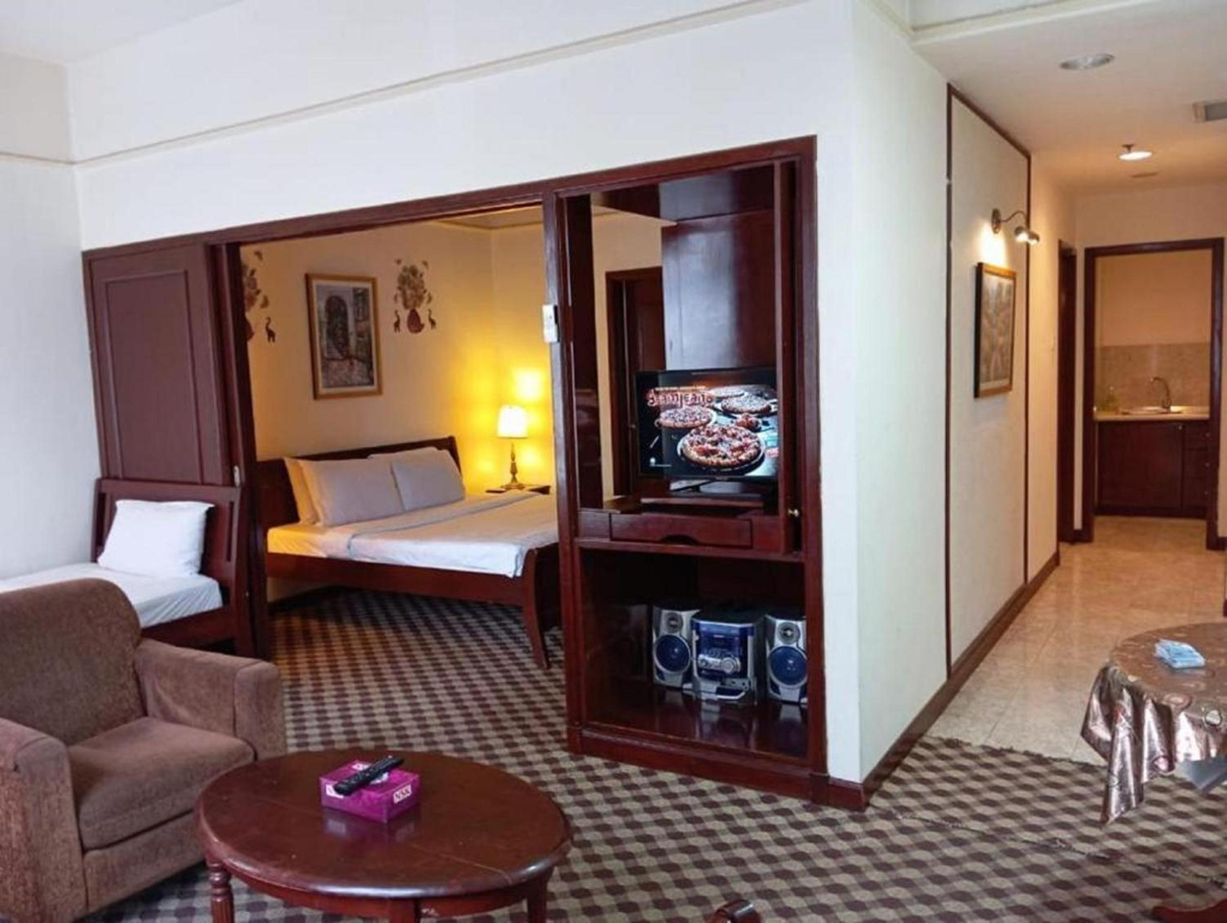 Deluxe Apartment