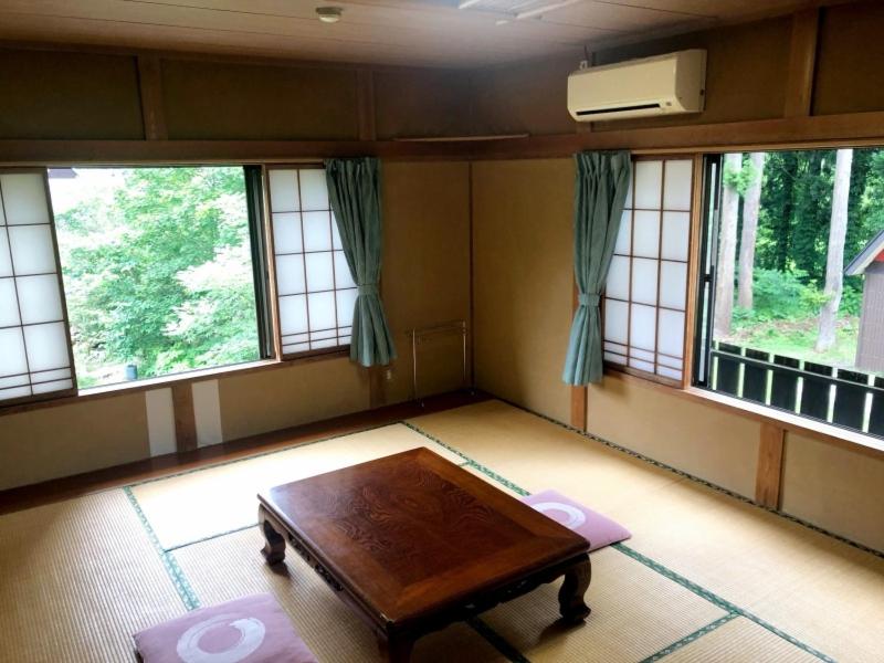 Japanese-Style Room