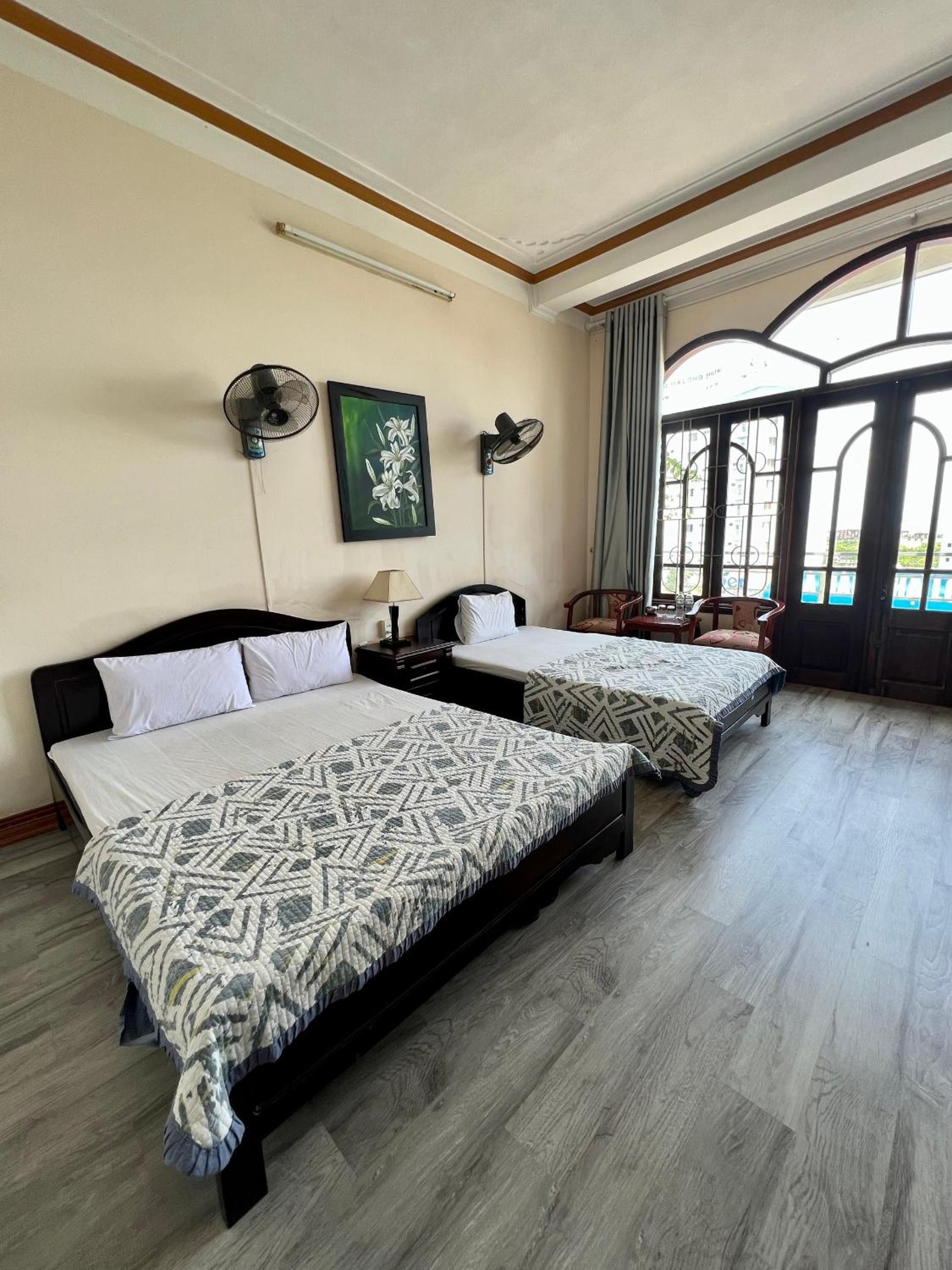 Double or Twin Room with City View photo 1