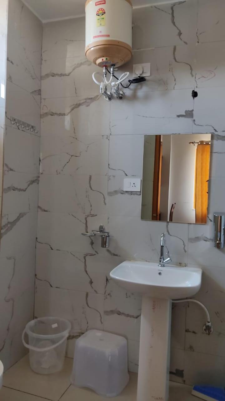 Deluxe Double Room With Balcony photo 2