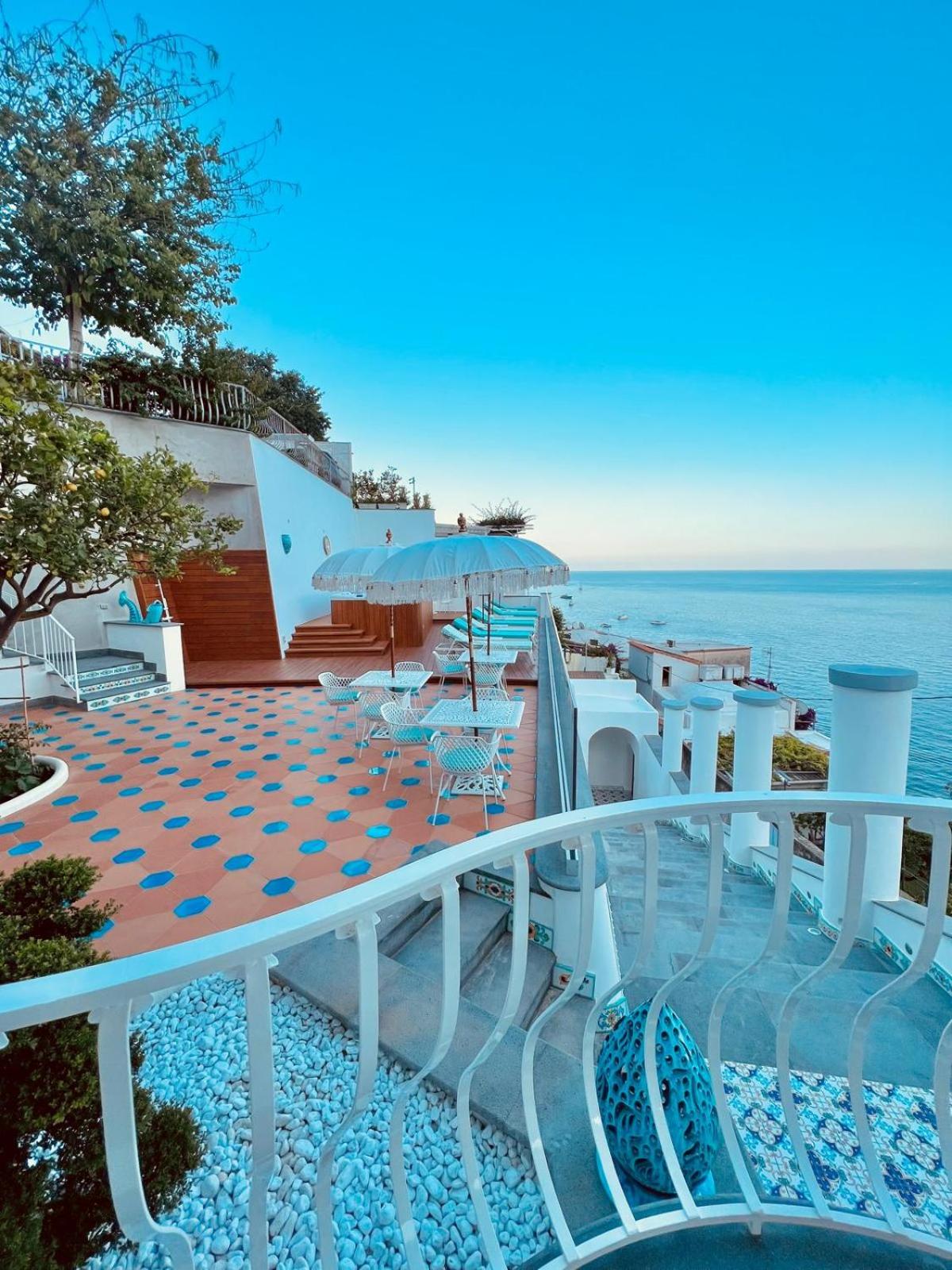 Superior Suite with Sea View photo 2