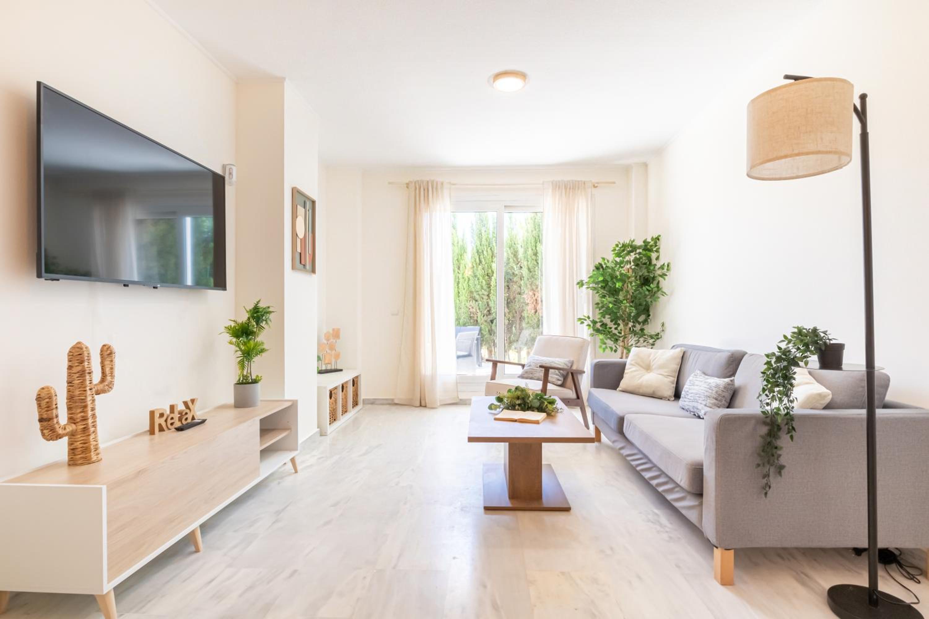 Apartamento de Dos Habitaciones con Terraza