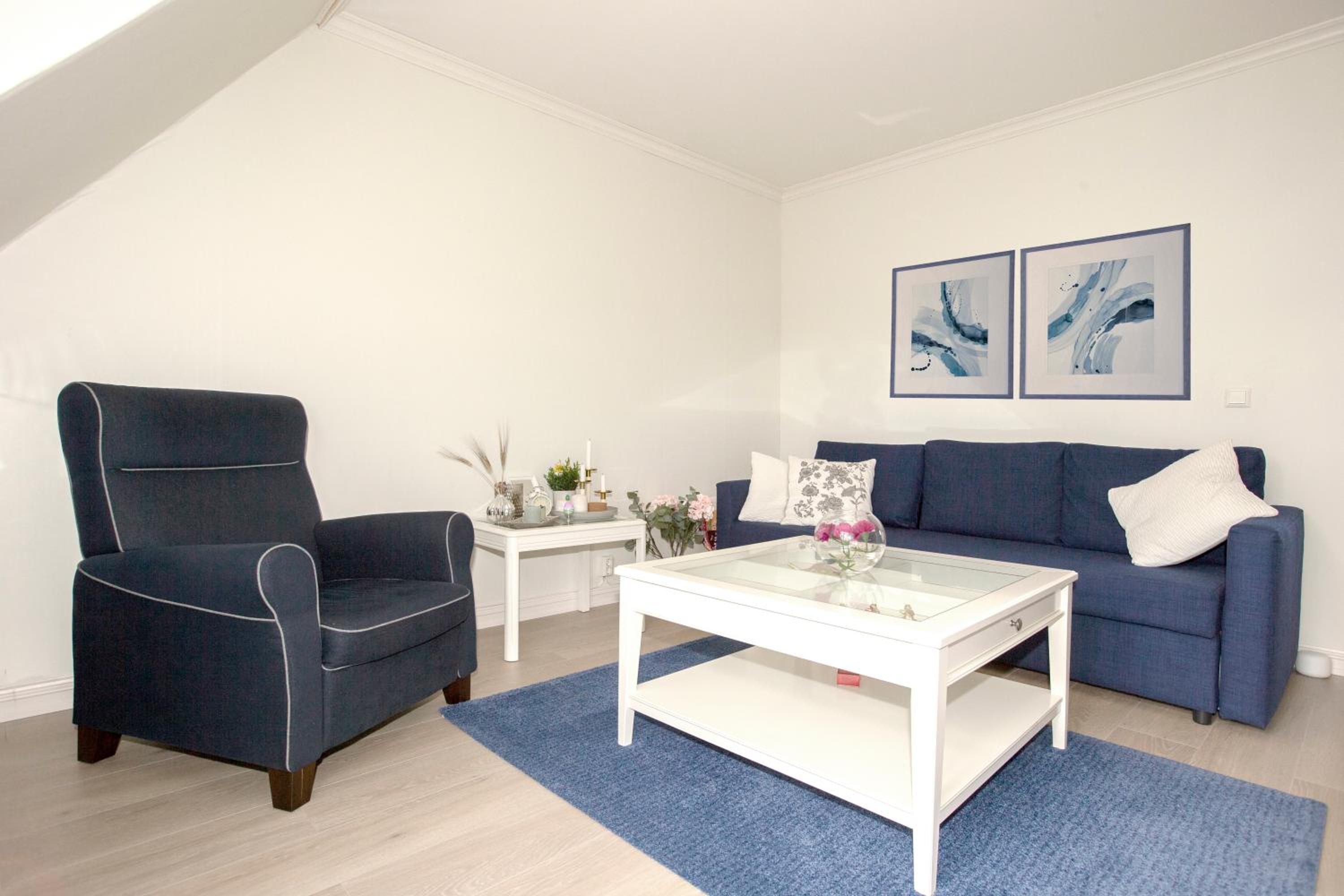 One-Bedroom Apartment photo 3