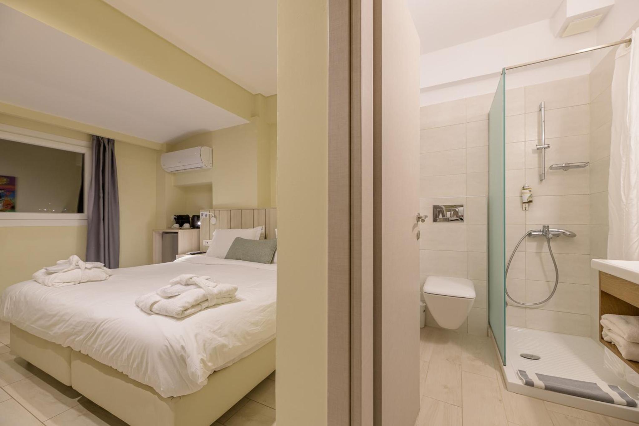 Double or Twin Room with Side Sea View