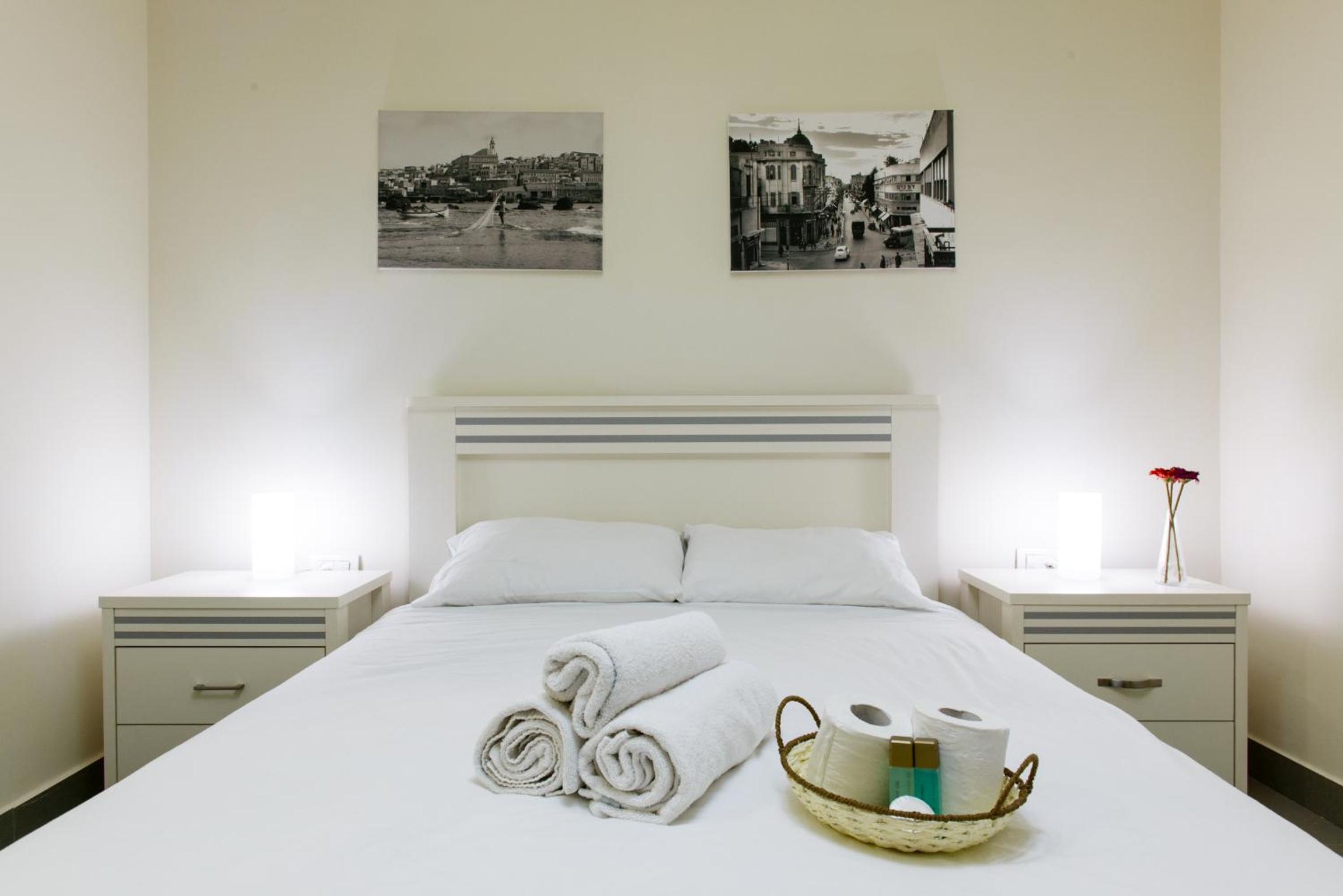 Double Room (No Windows) photo 1