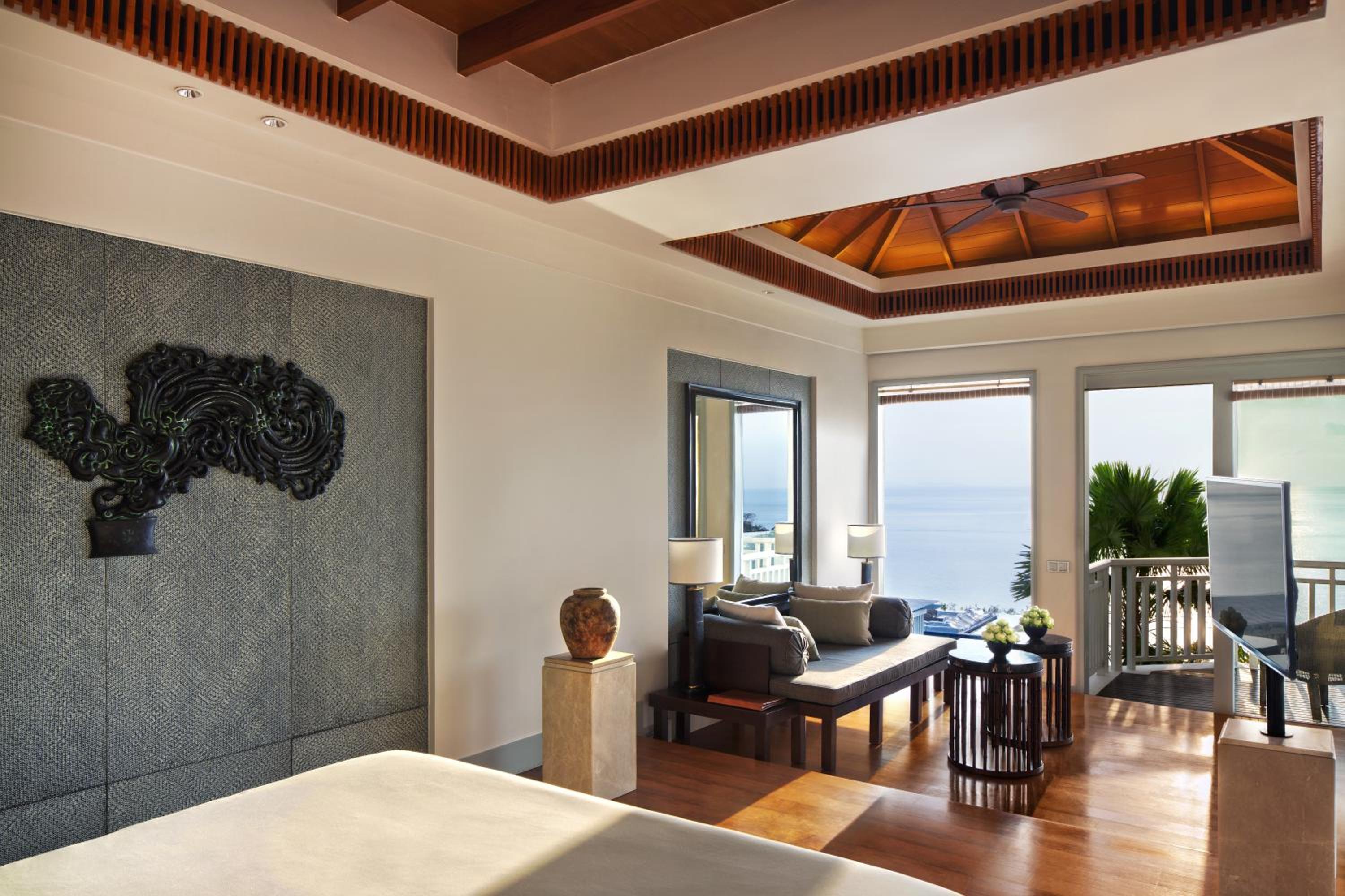 Sea View Suite - Photo 3