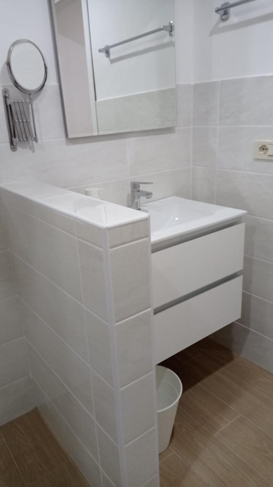 Double Room with Terrace - Photo 4