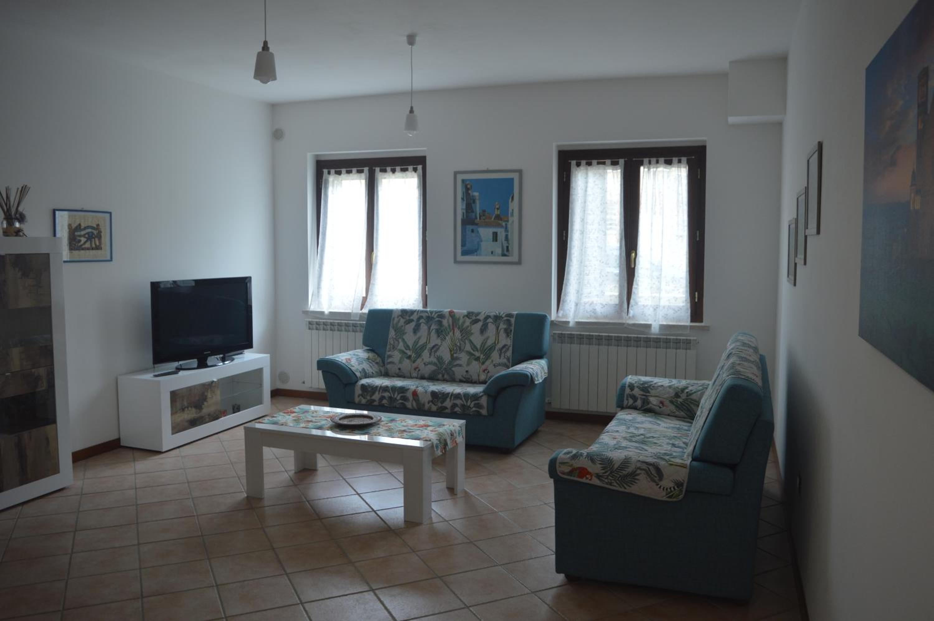 Three-Bedroom Apartment photo 1