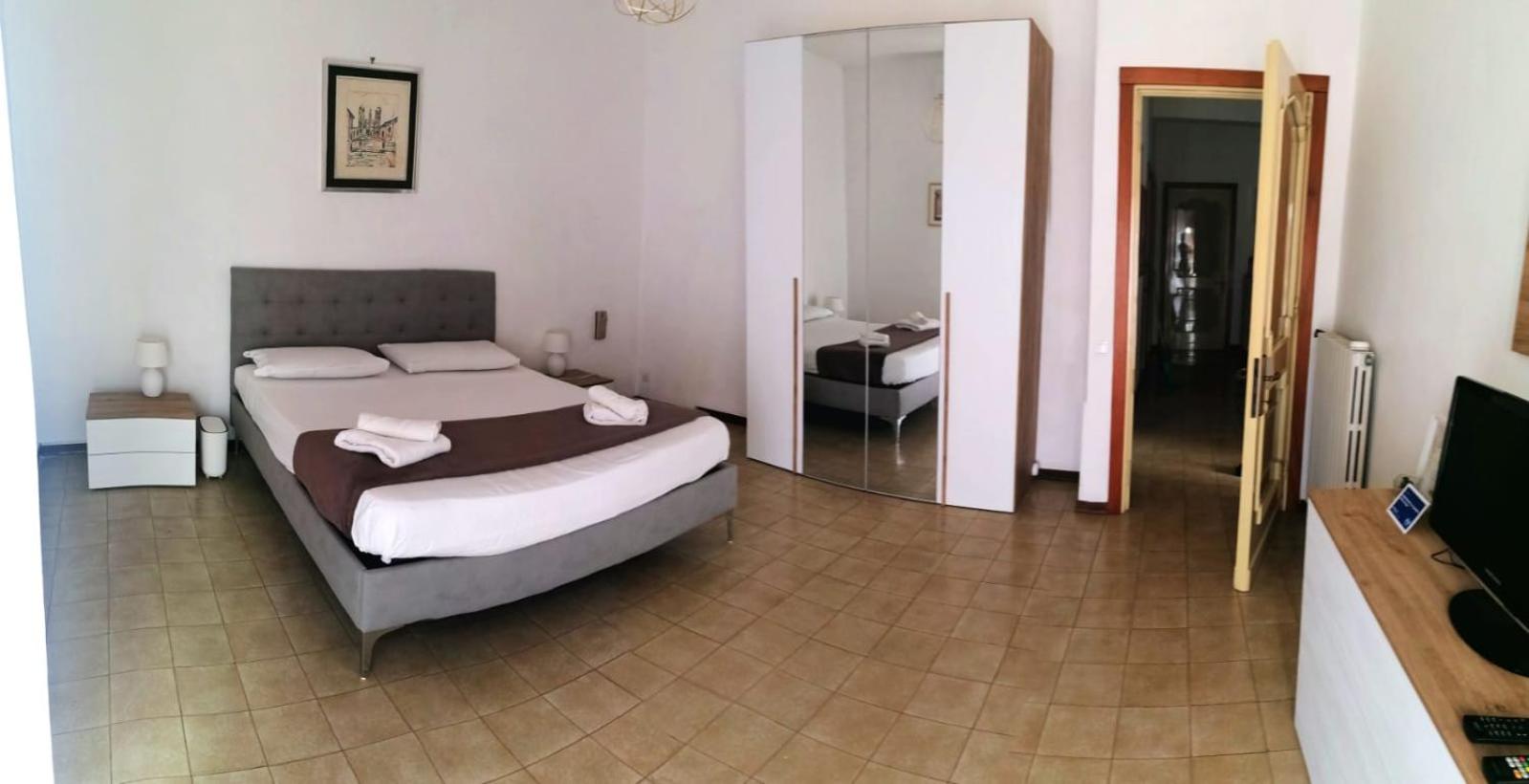 King Room with Balcony photo 2