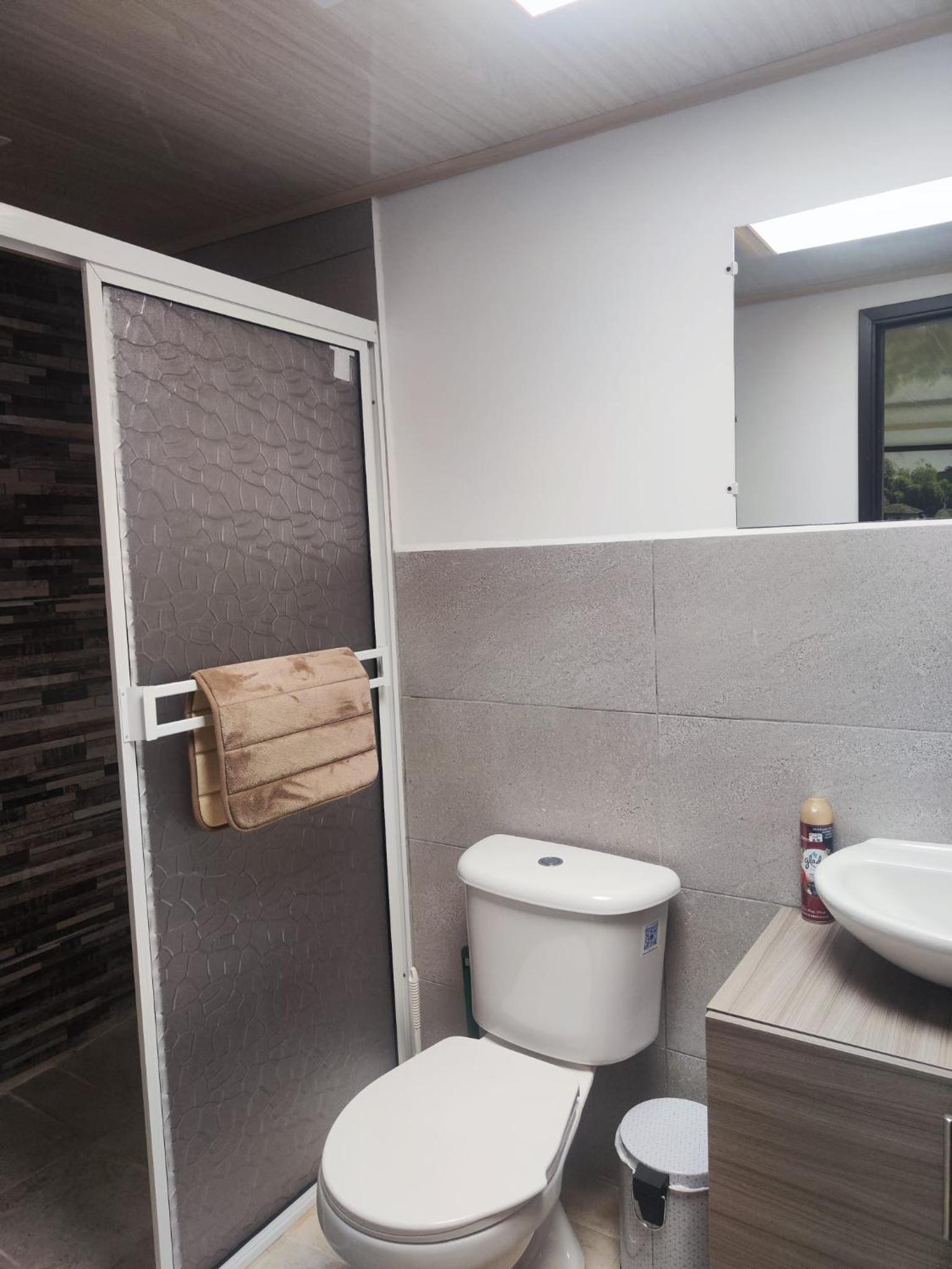 Double or Twin Room photo 3