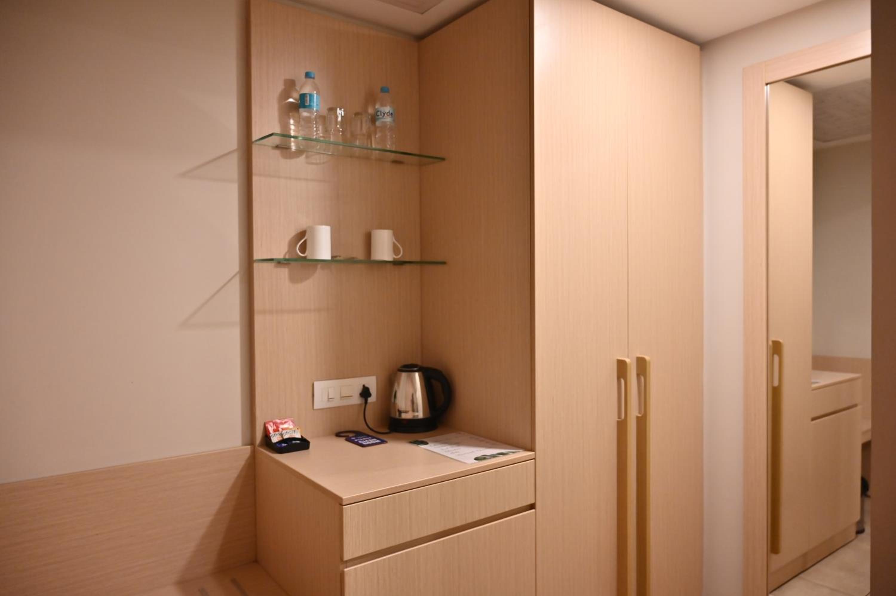 Deluxe Double or Twin Room - Photo 3