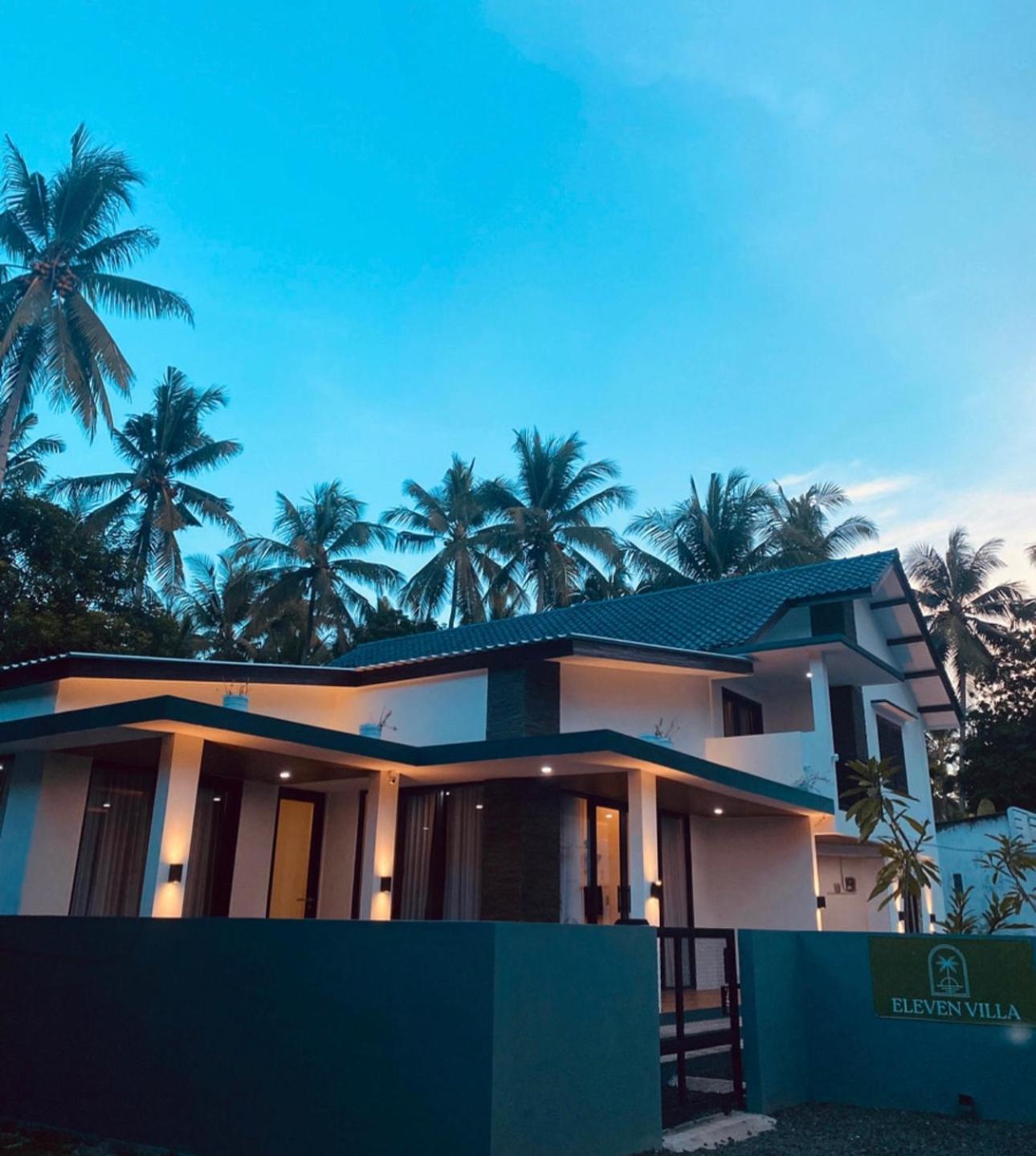 Three-Bedroom Villa photo 3