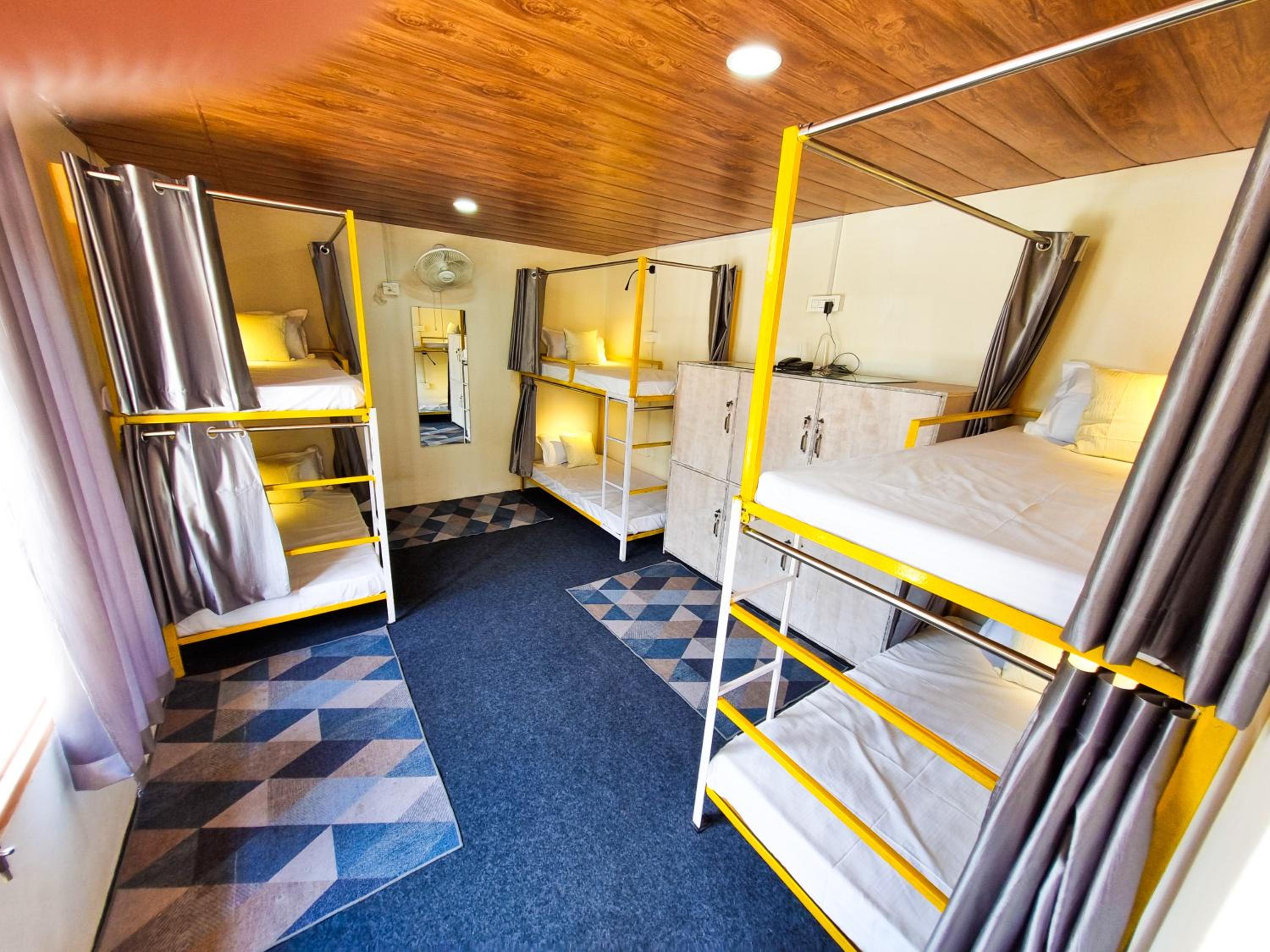 Bed In 6-Bed Mixed Dormitory Room photo 2