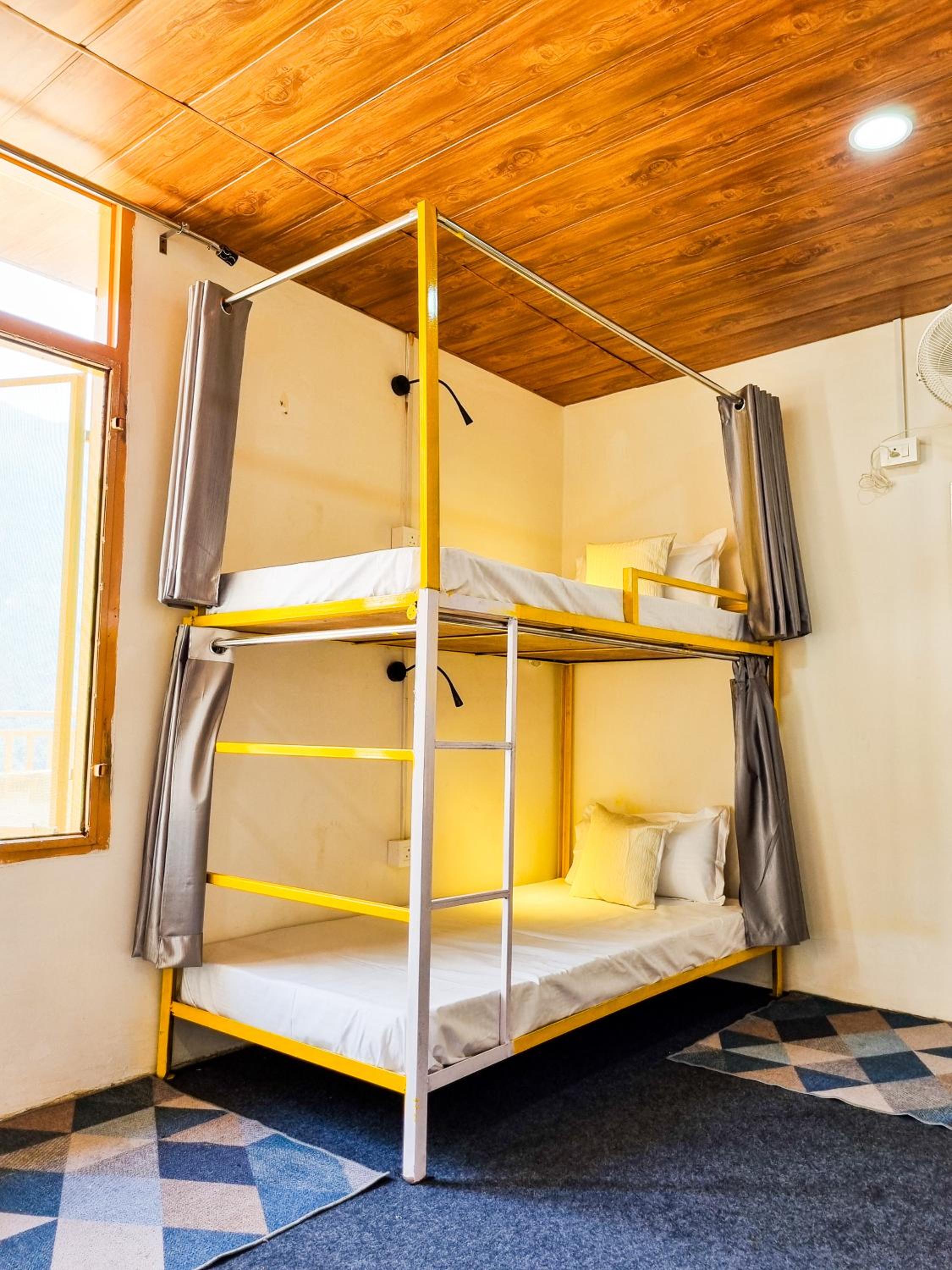 Bed In 6-Bed Mixed Dormitory Room photo 1