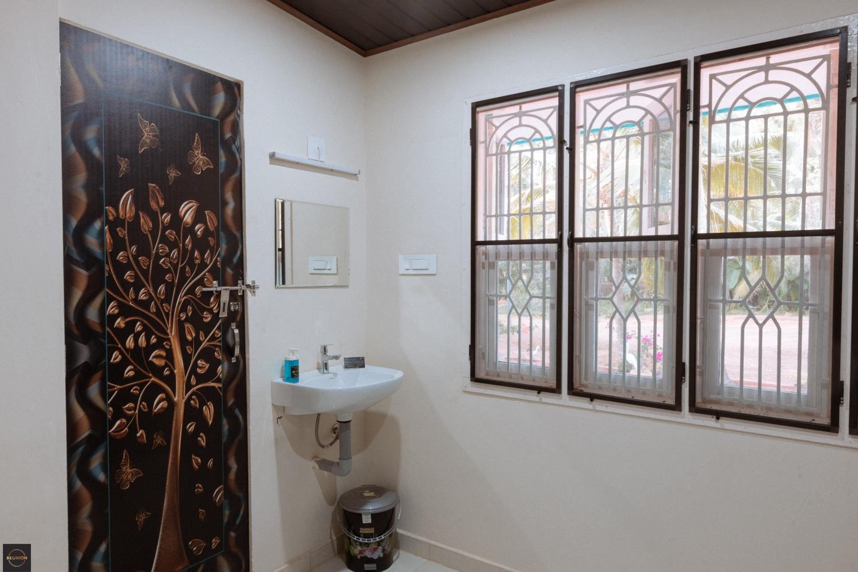 Villa photo 2