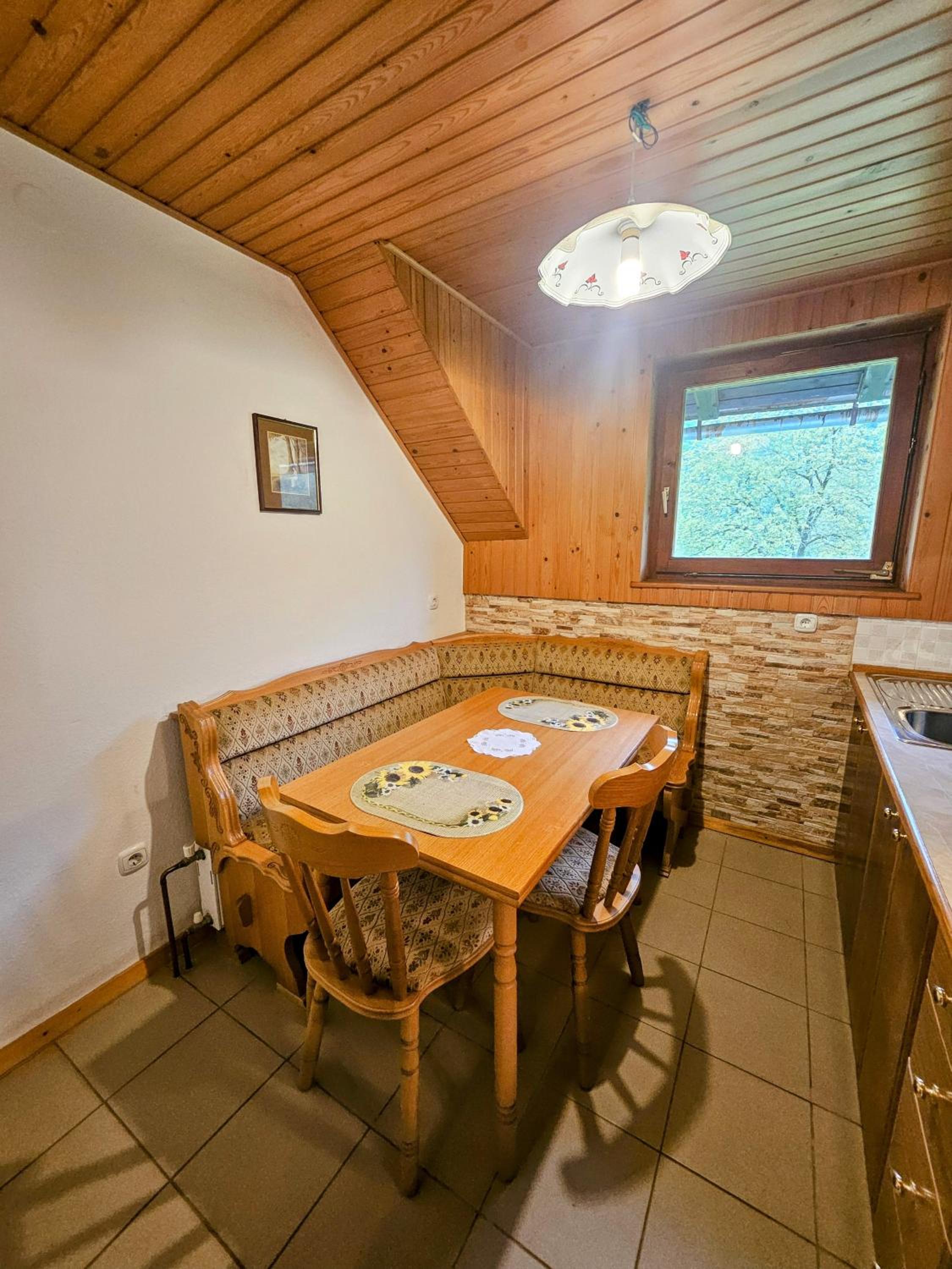 One-Bedroom Apartment photo 3