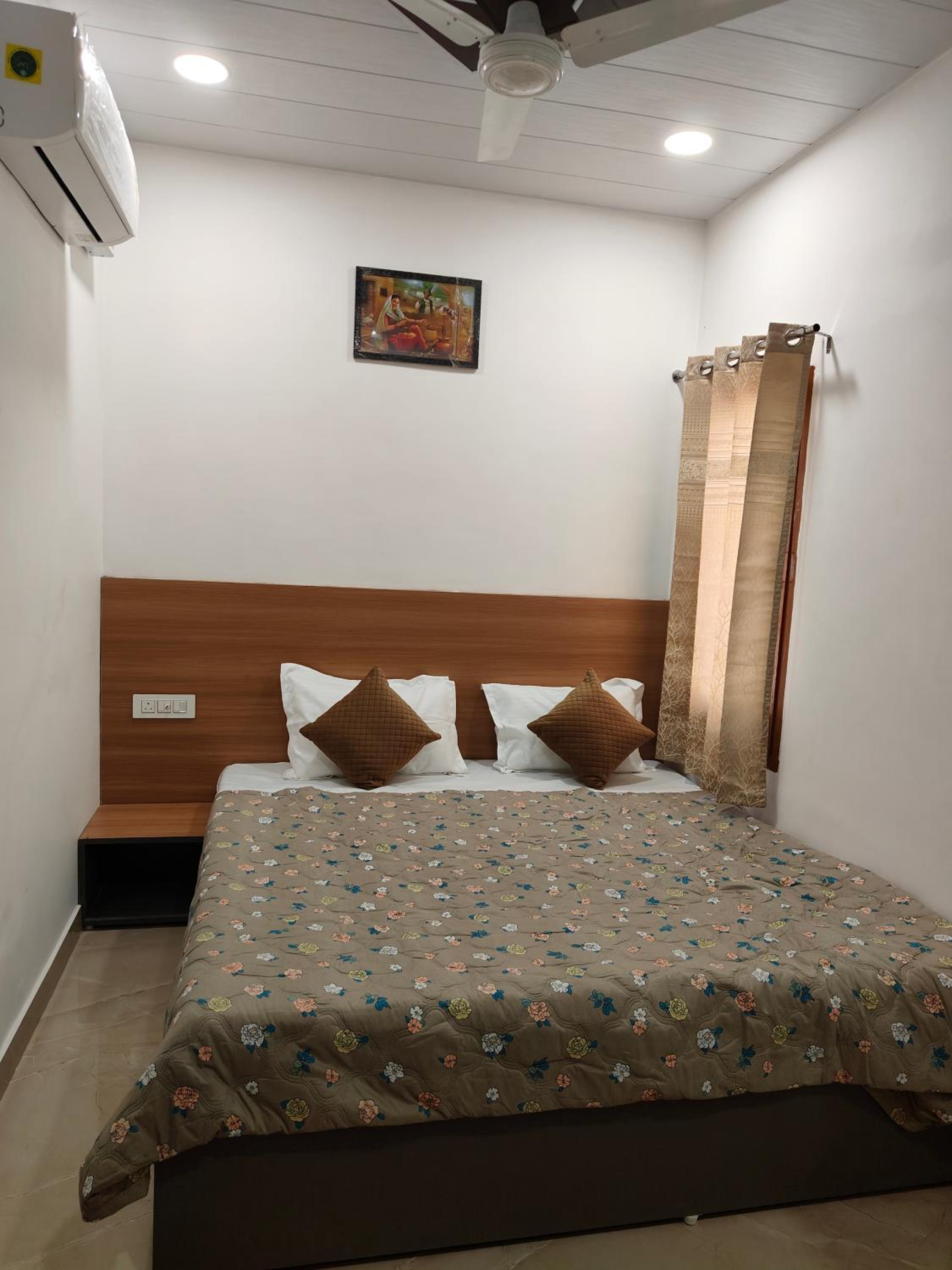 Deluxe Room - Photo 3