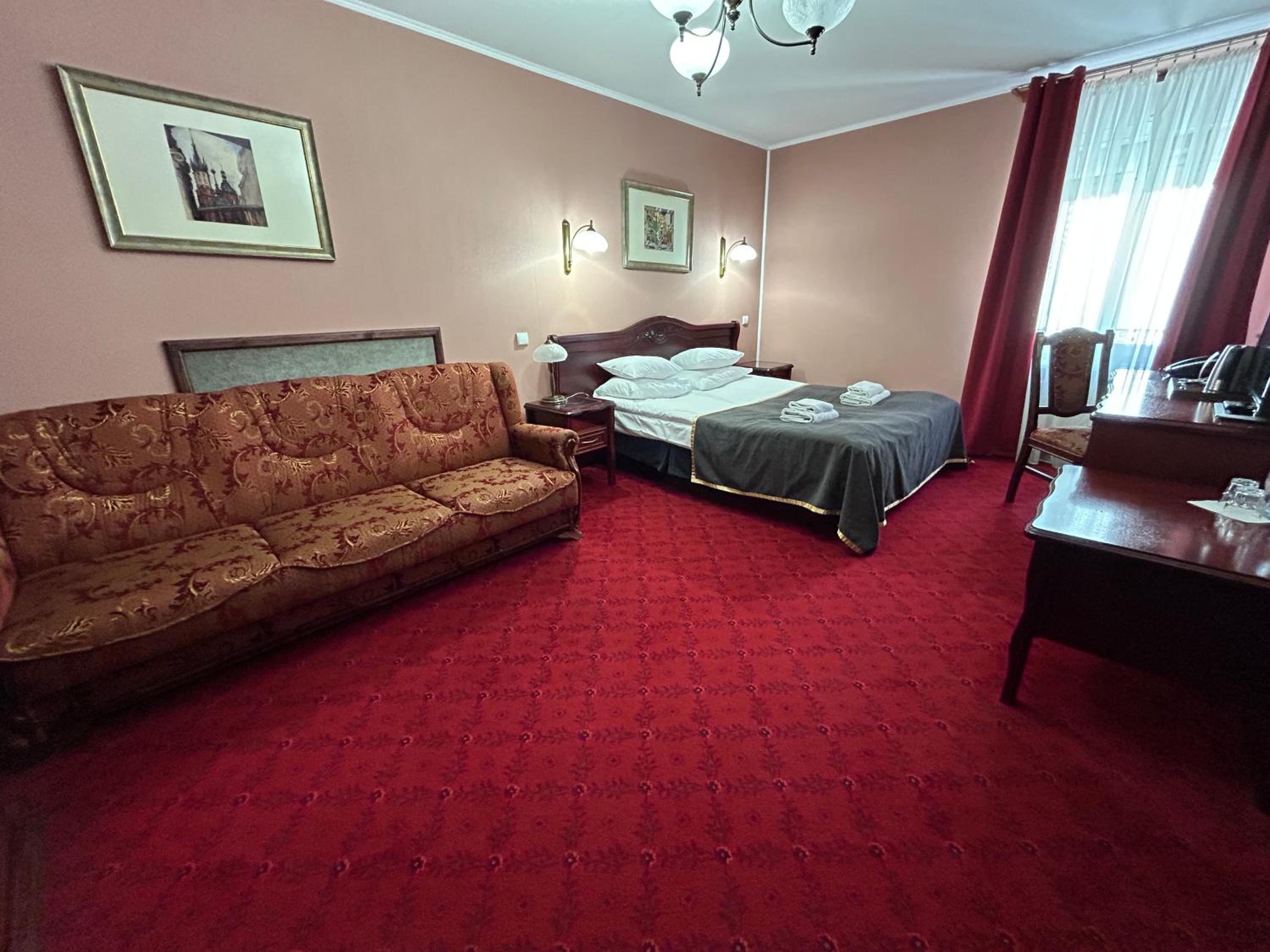 Twin Room - Photo 23