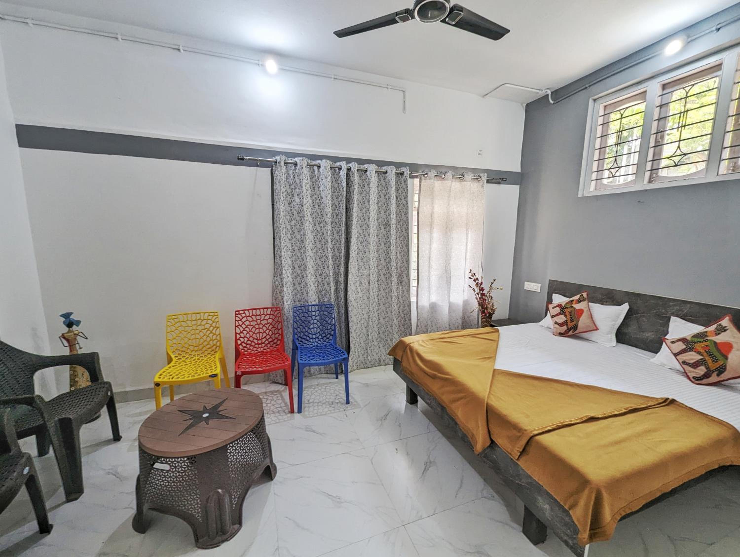 Deluxe Double Room (2 Adults + 1 Child) photo 1