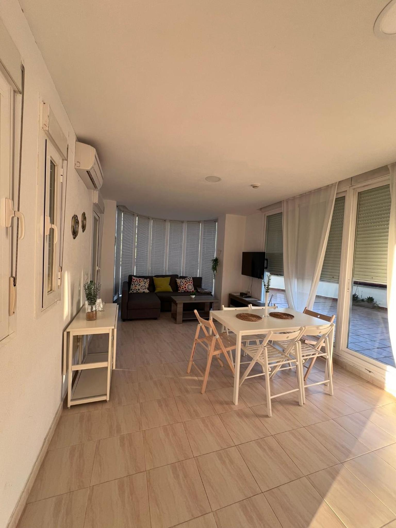 Deluxe Family Suite photo 2