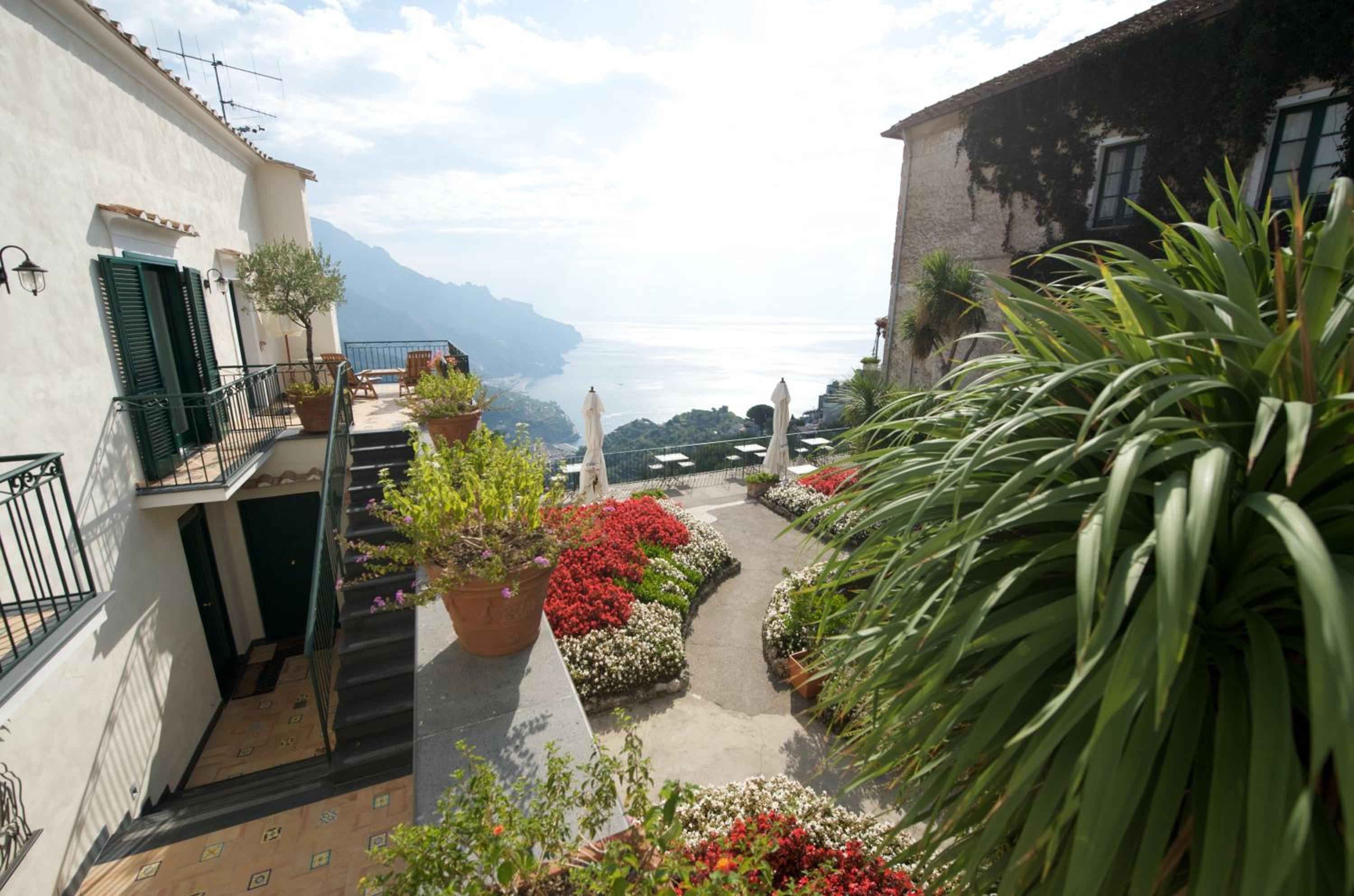 Deluxe Double Room with Garden View - Photo 3