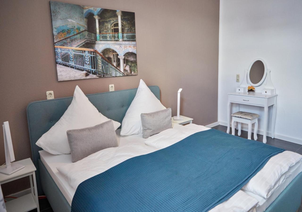 Two-Bedroom Apartment with City View - outbuilding photo 2