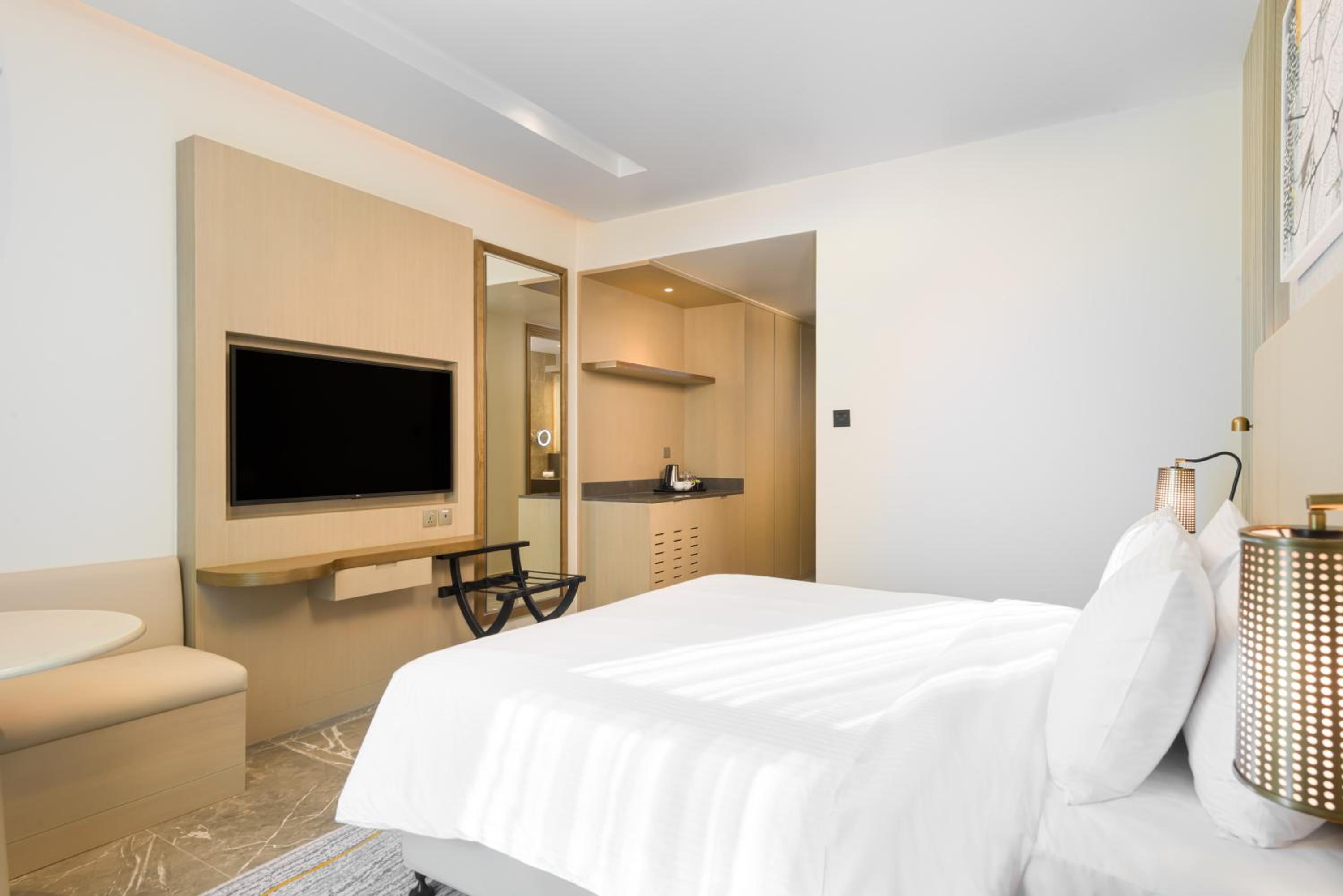 Standard King Room