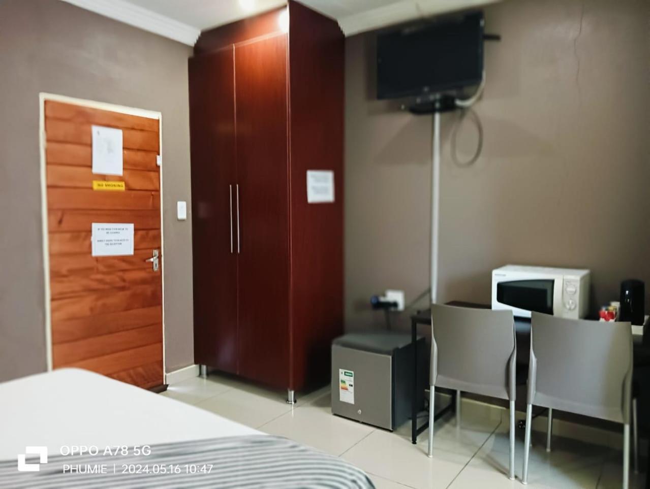 Double Room photo 2