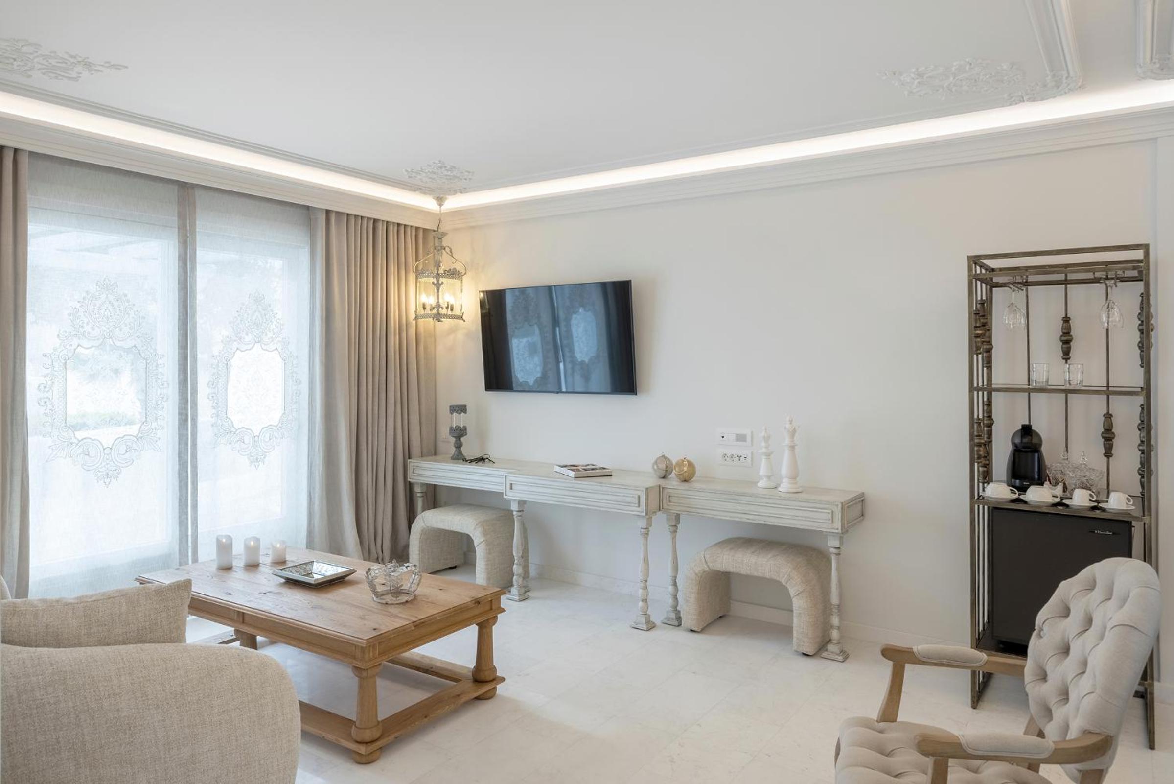 Delos One Bedroom Villa with Private Pool and Sea View - Photo 10