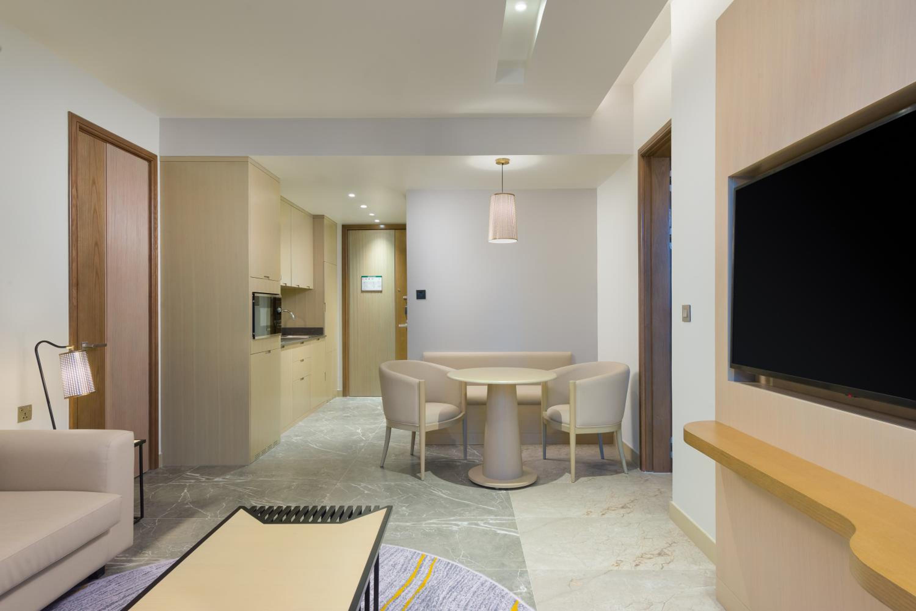 Deluxe Suite photo 3