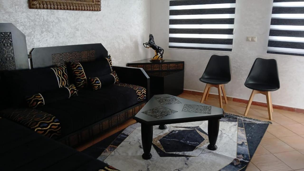 Villa photo 2