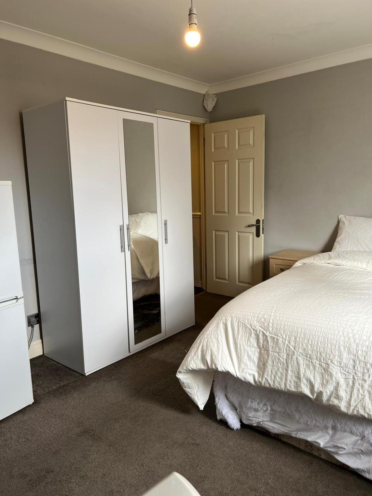 Double Room with Private Bathroom photo 1