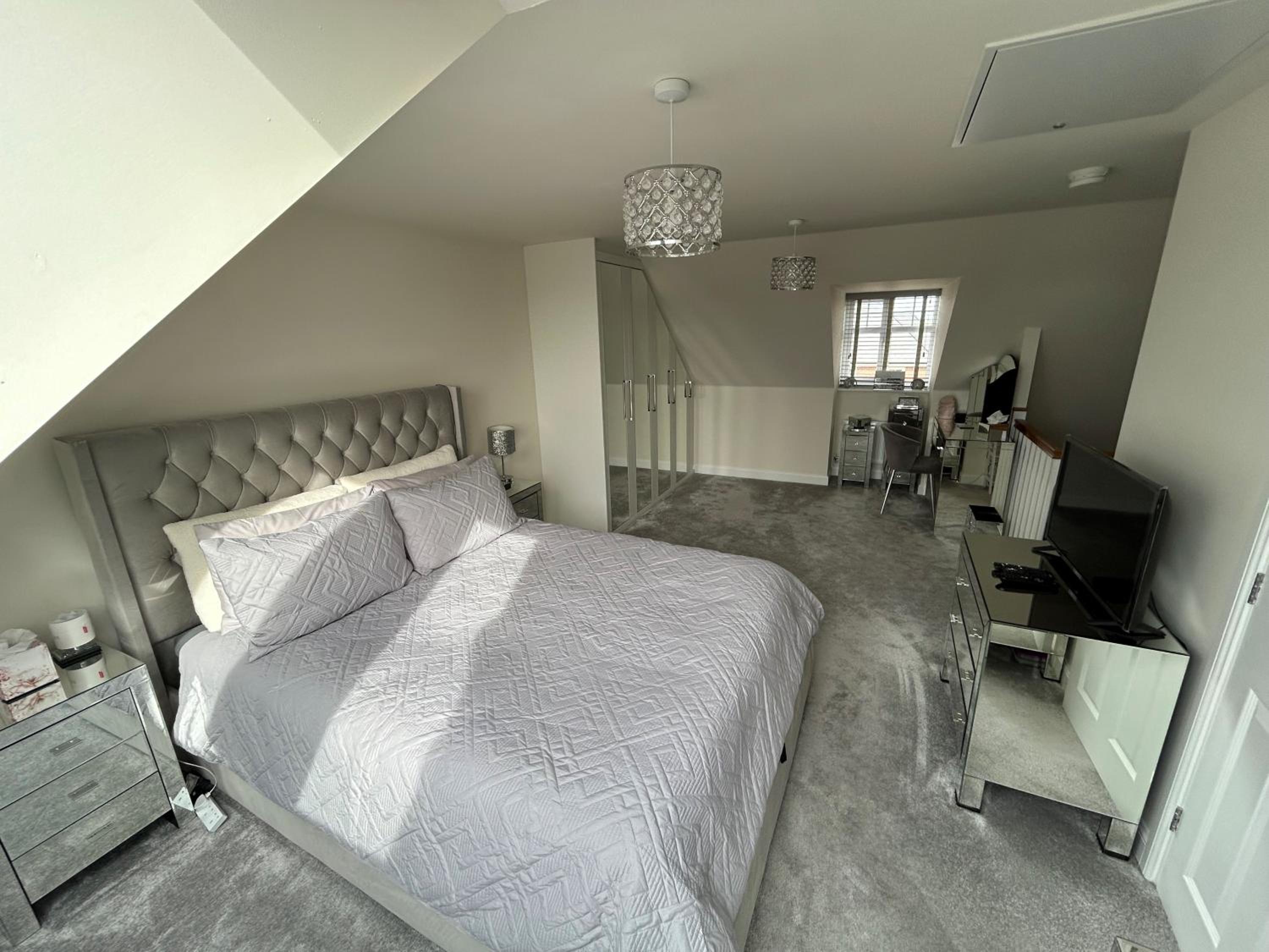 Deluxe Double Room with Shower photo 2