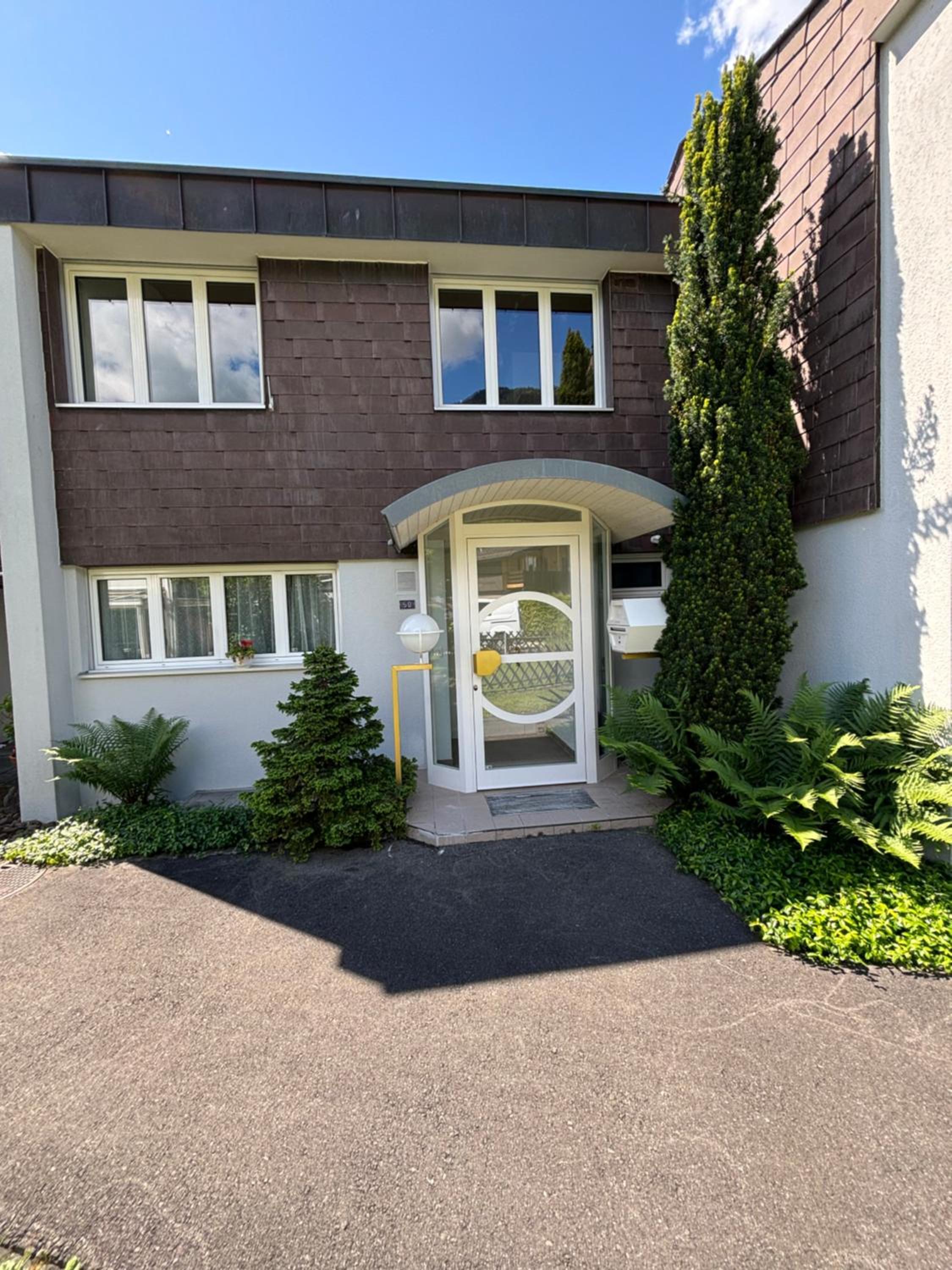 Three-Bedroom House photo 1