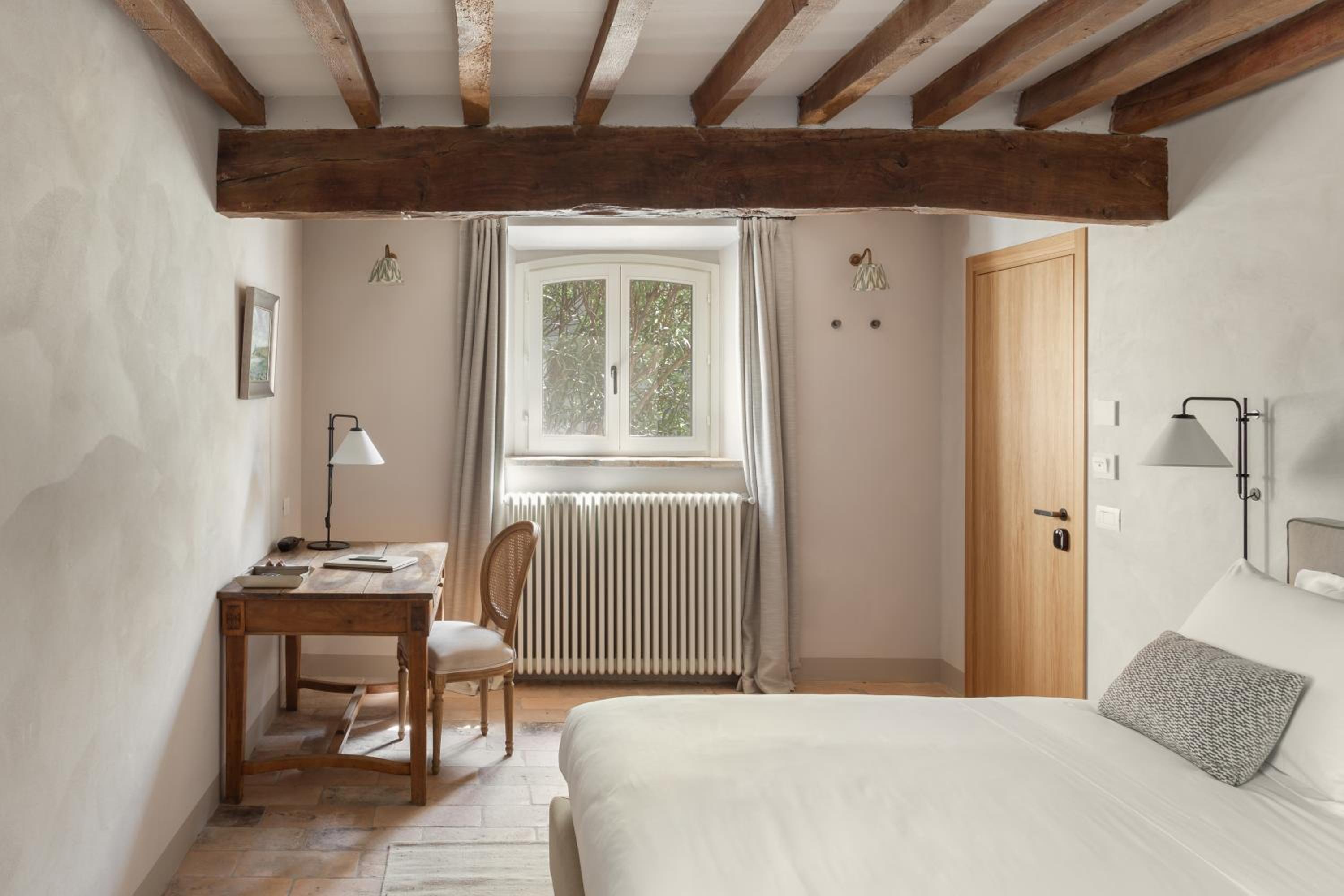 Superior Suite - Photo 1