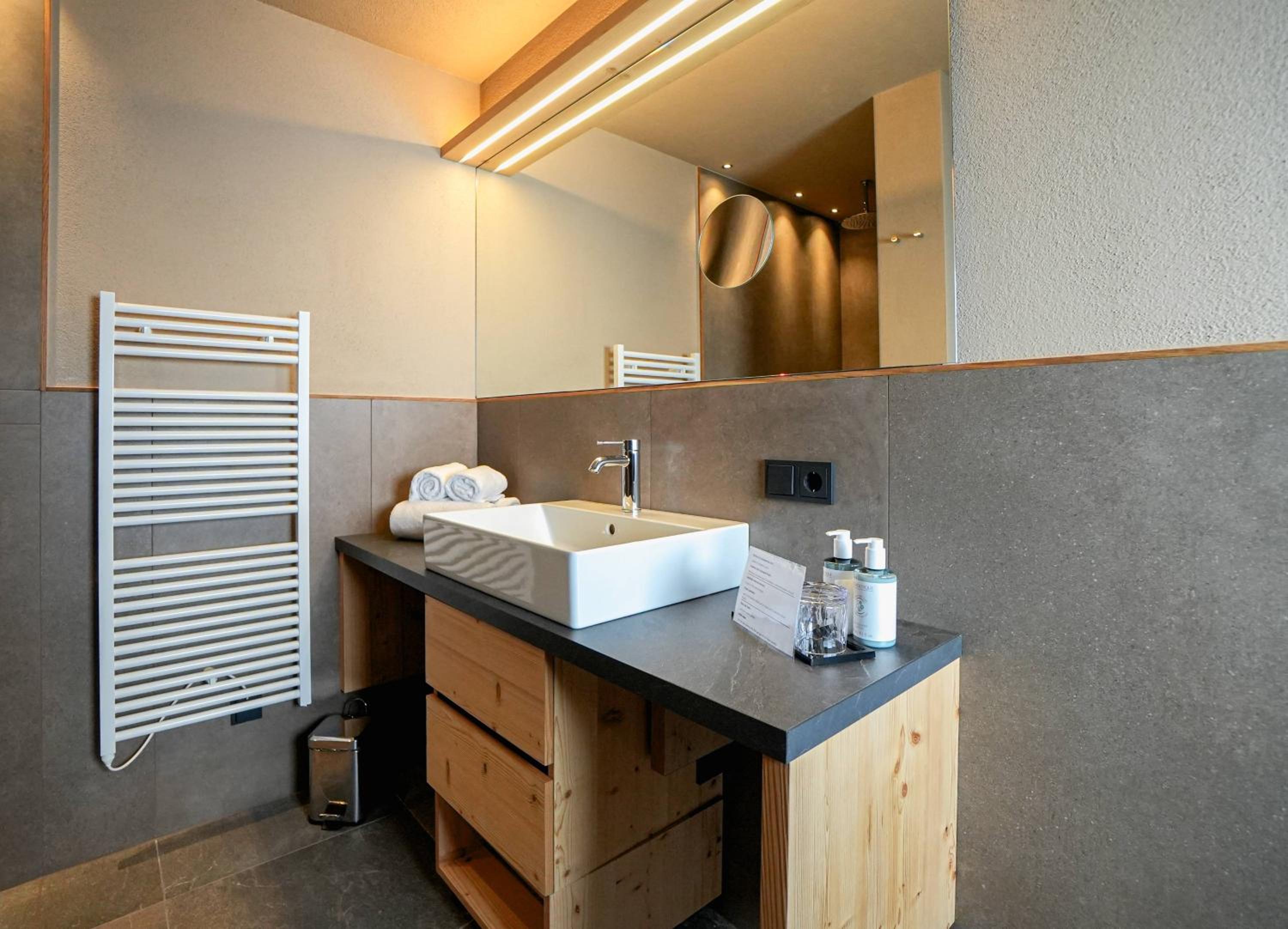 Superior Double Room - Photo 2