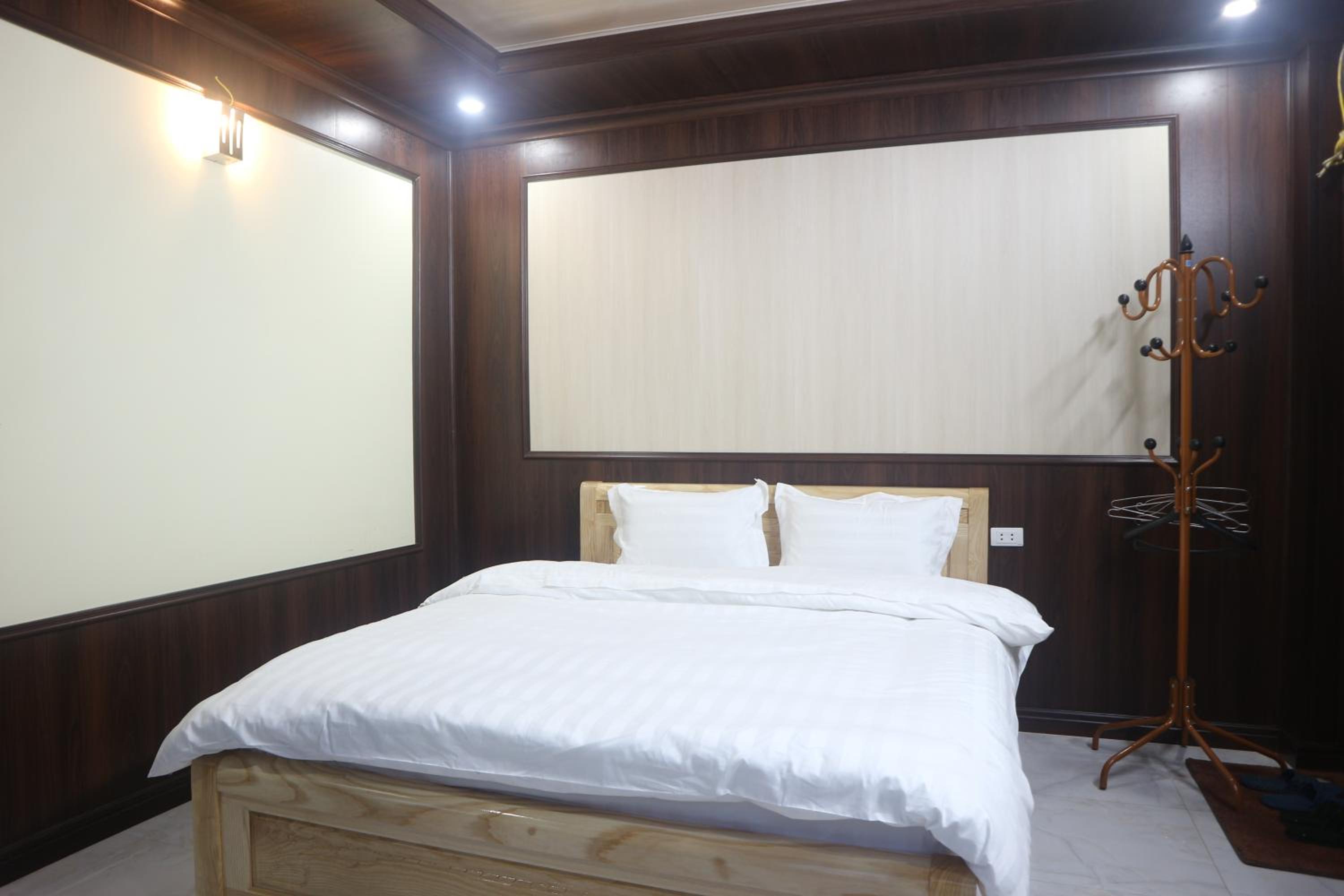 King Room with Balcony photo 1