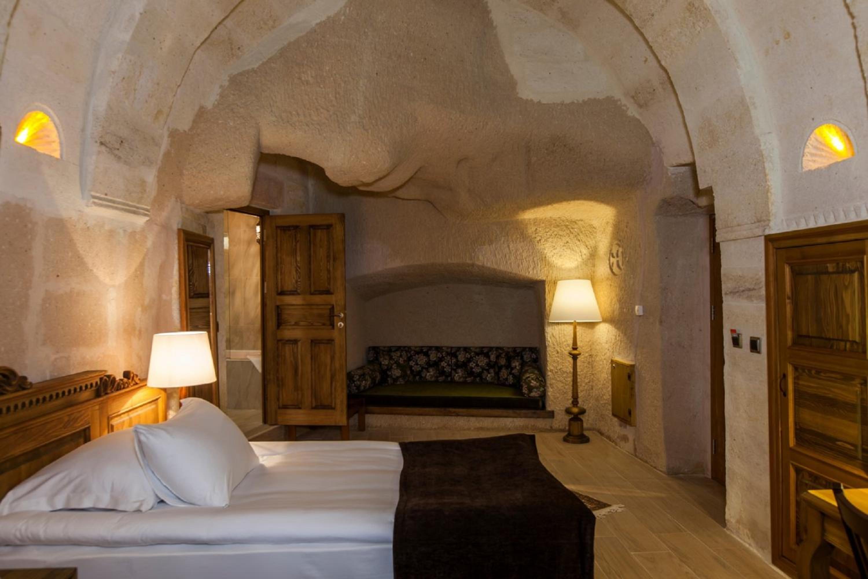 Double Room - Photo 2