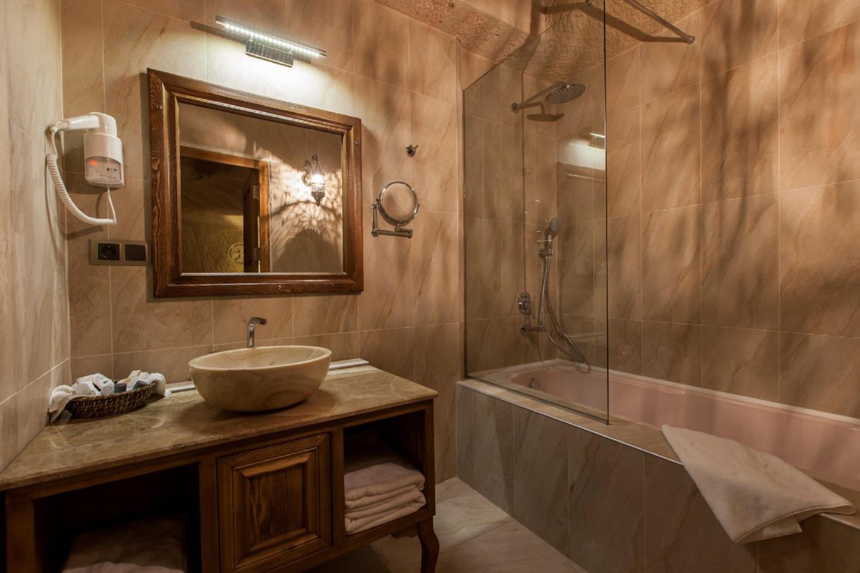 Double Room - Photo 3