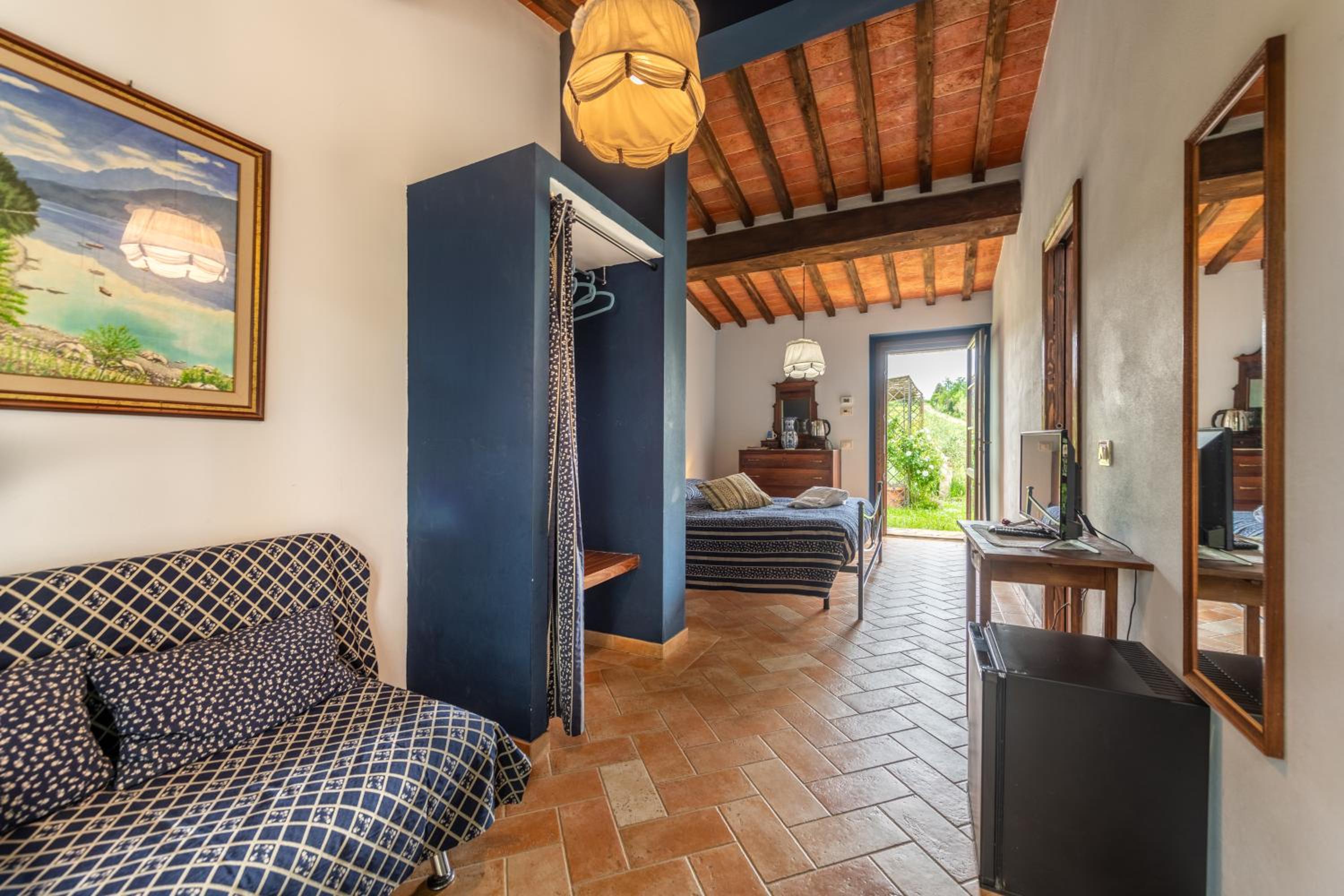 Villa photo 3