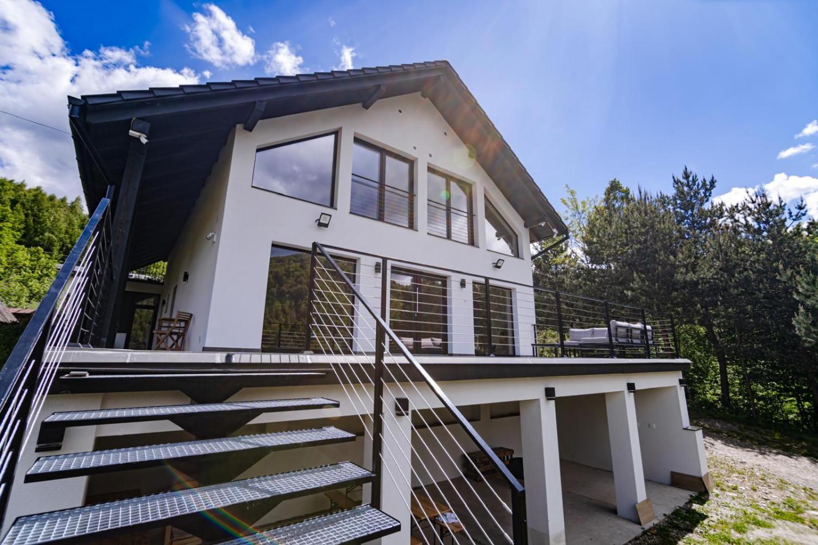 Villa photo 3